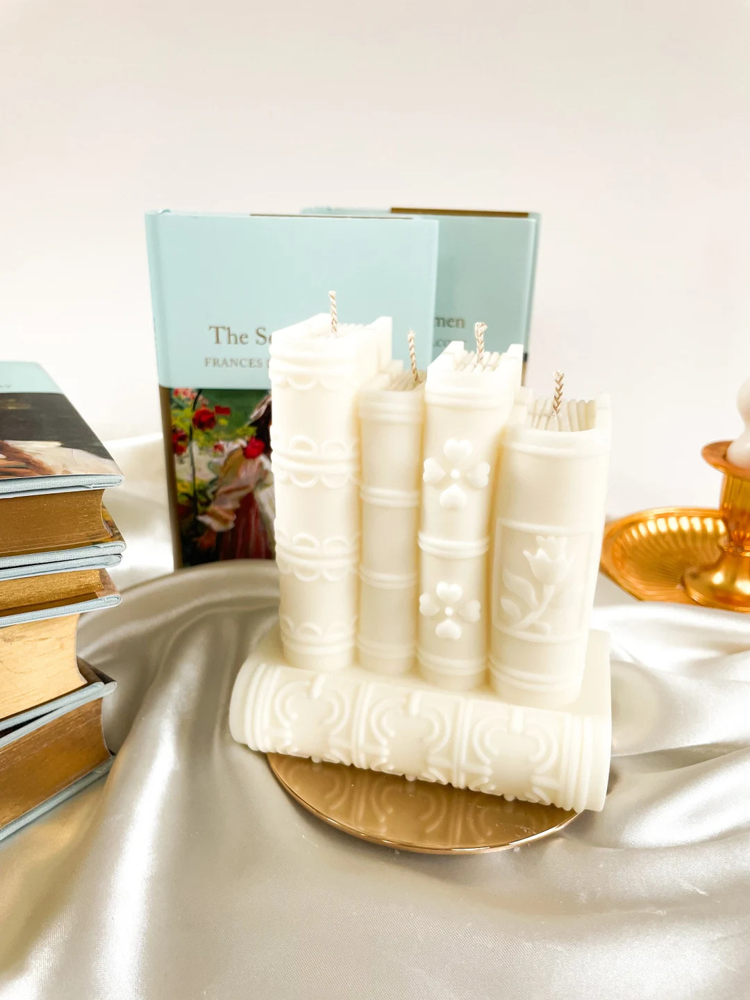 Books Candle, Book Lover Soy Candle, Bookworm, Library Decor, Books Decoration, Reading Gift, Gif... | Etsy (US)