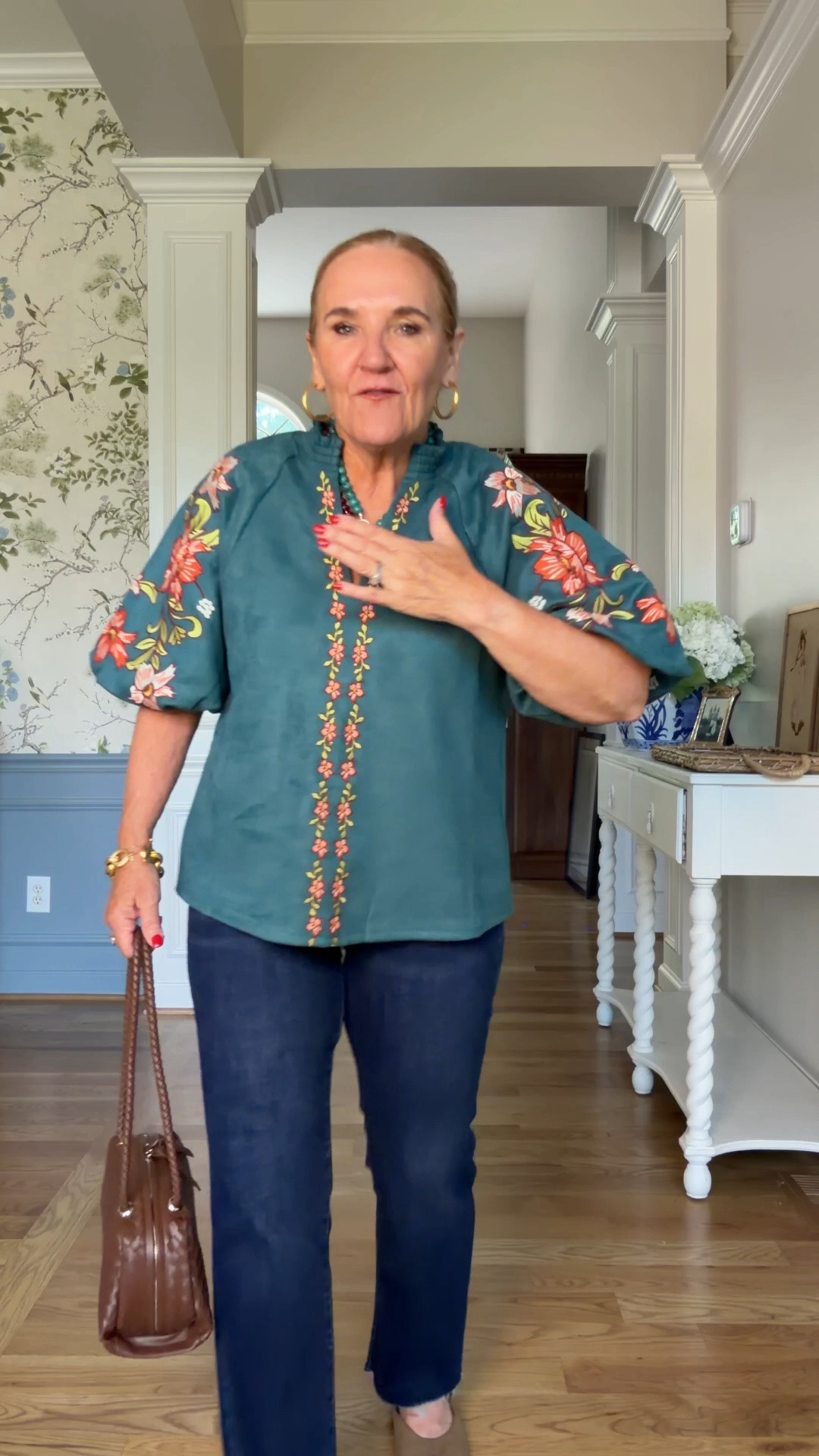 New at Avara!  15% off 1 order with code NANETTE15
Gorgeous faux suede top size med 
Bag & shoes are Avara too 
Jeans size 29 

Fall outfit fall top faux suede

#LTKOver40 #LTKSeasonal #LTKootd

#LTKPetite
