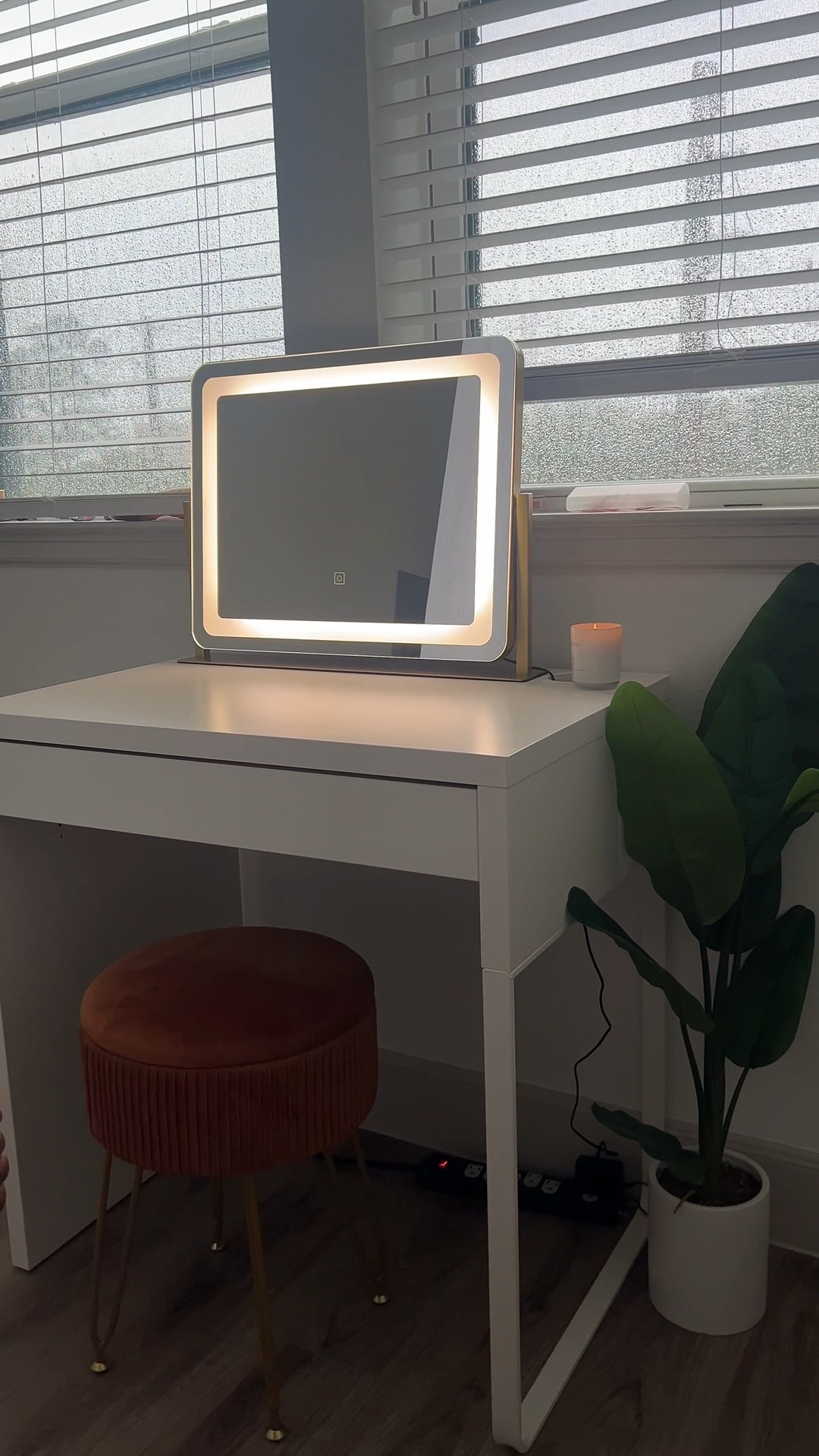 New vanity desk set up for less than $200! 😍 I love this vanity mirror in Gold, fits perfectly! 

#LTKVideo #LTKHome #LTKBeauty