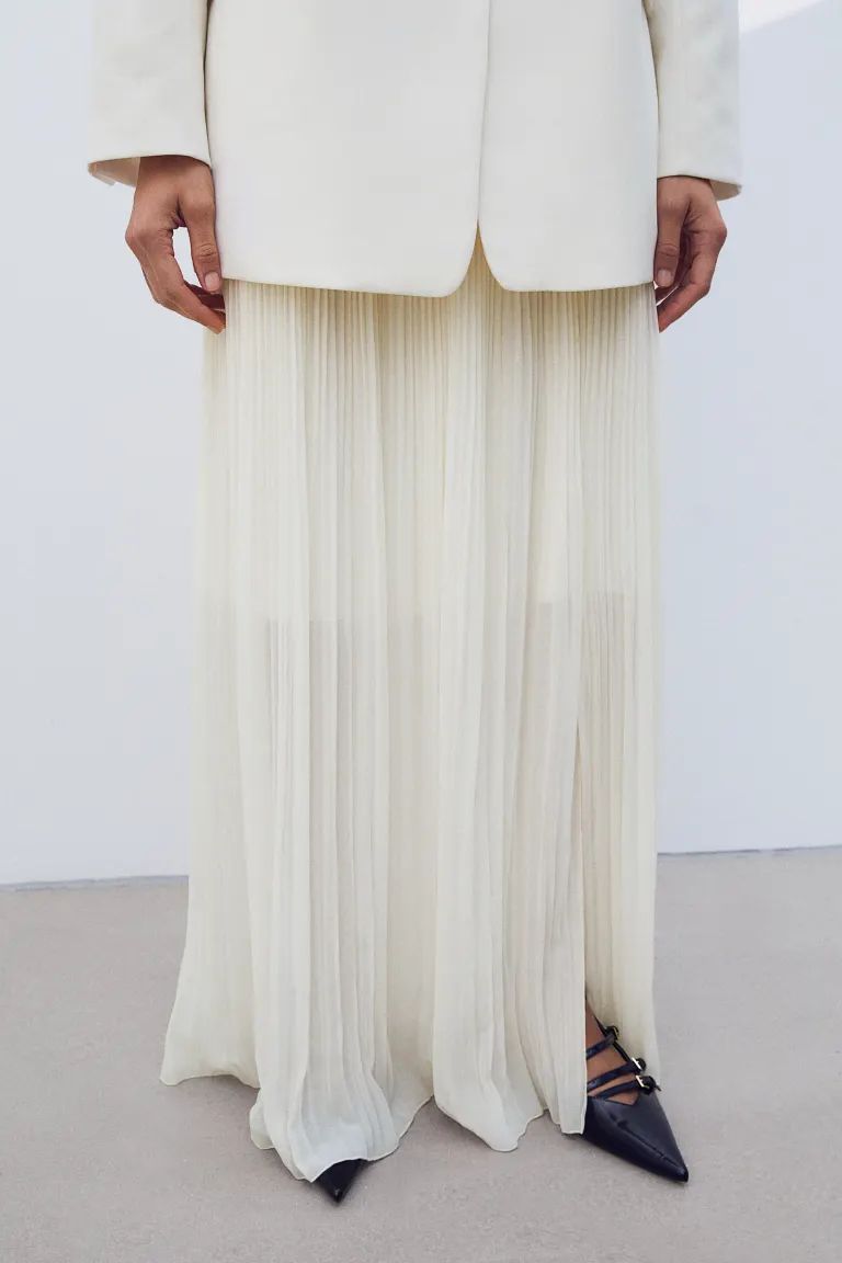 Pleated skirt - Cream - Ladies | H&M GB | H&M (UK, MY, IN, SG, PH, TW, HK)