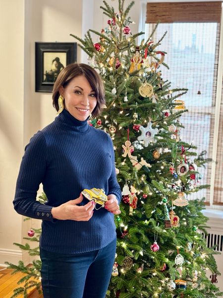 Holiday outfits: we adore this J.McLaughlin navy ribbed turtleneck (which comes in just about every color!) & paired it with Mignonne Gavigan’s statement Madeline gold wing earrings. 

#LTKGiftGuide #LTKCyberWeek #LTKHoliday