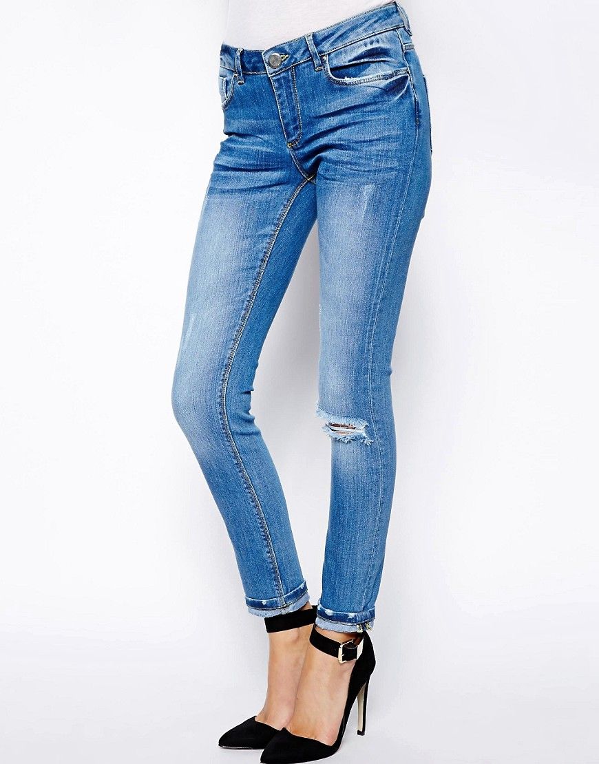ASOS Relaxed Skinny in Mid Wash Blue With Busted Knee - Vintage blue | Asos ROW