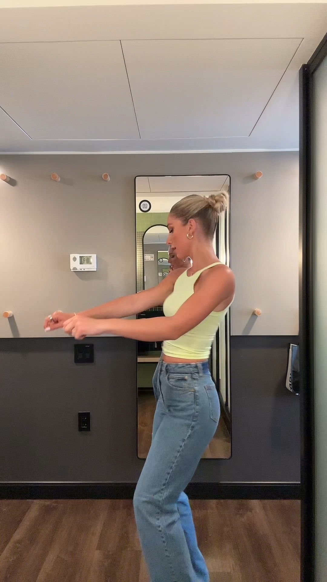 surprisingly loveeeee this top and will now be getting in every color lol 

#LTKActive #LTKFindsUnder50 #LTKStyleTip