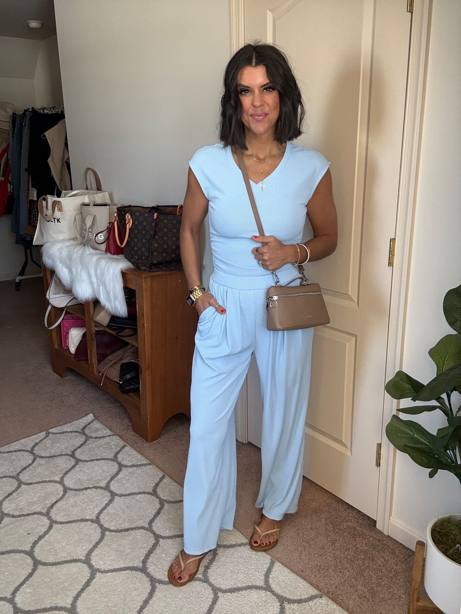 Size small in set

#LTKSeasonal