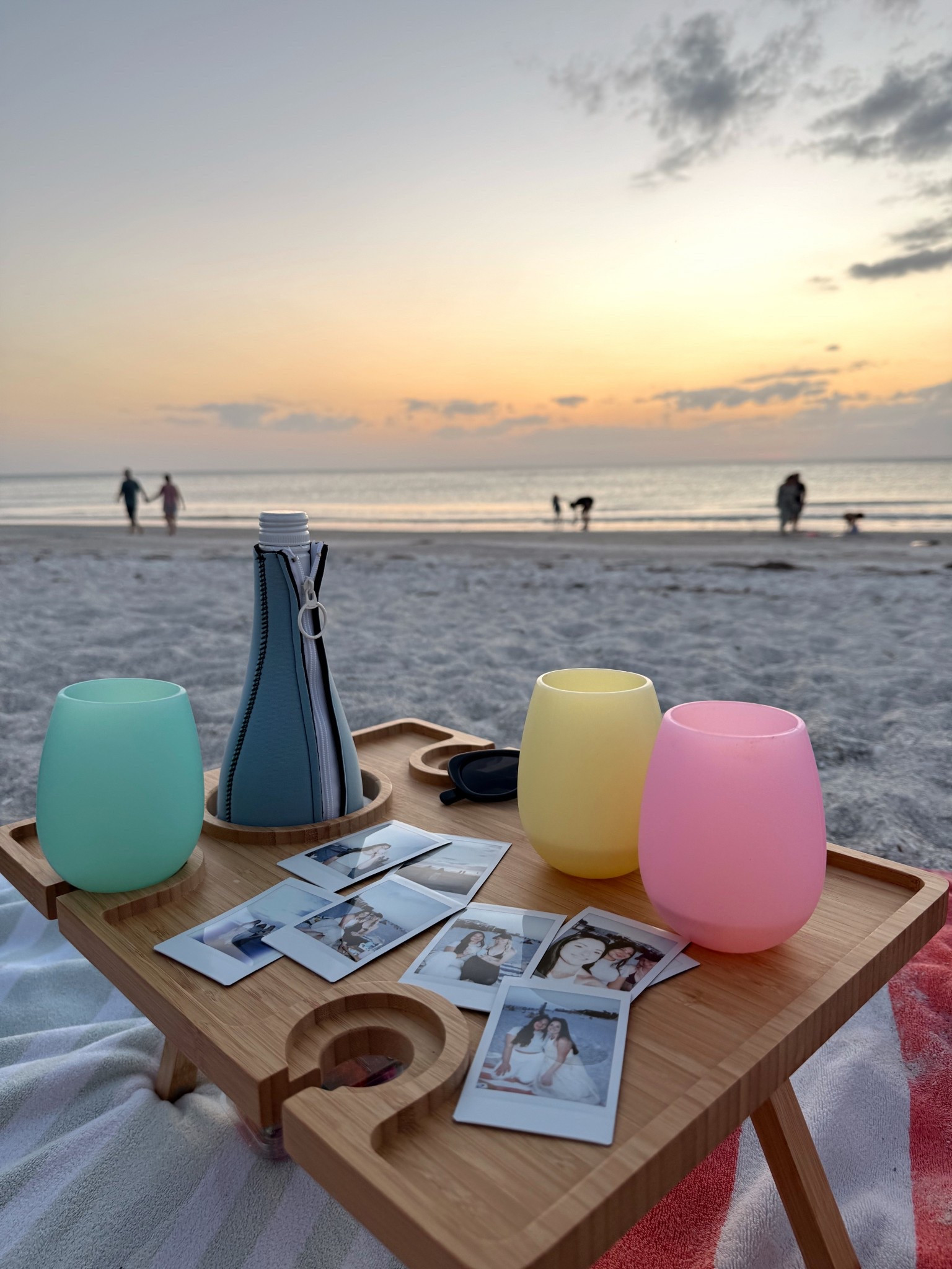 Sunset beach picnic 🌅