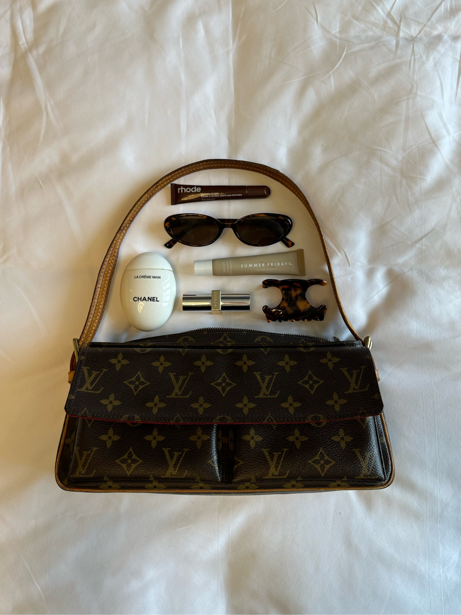 Whats in my bag

#LTKbeauty #LTKuk #LTKautumn