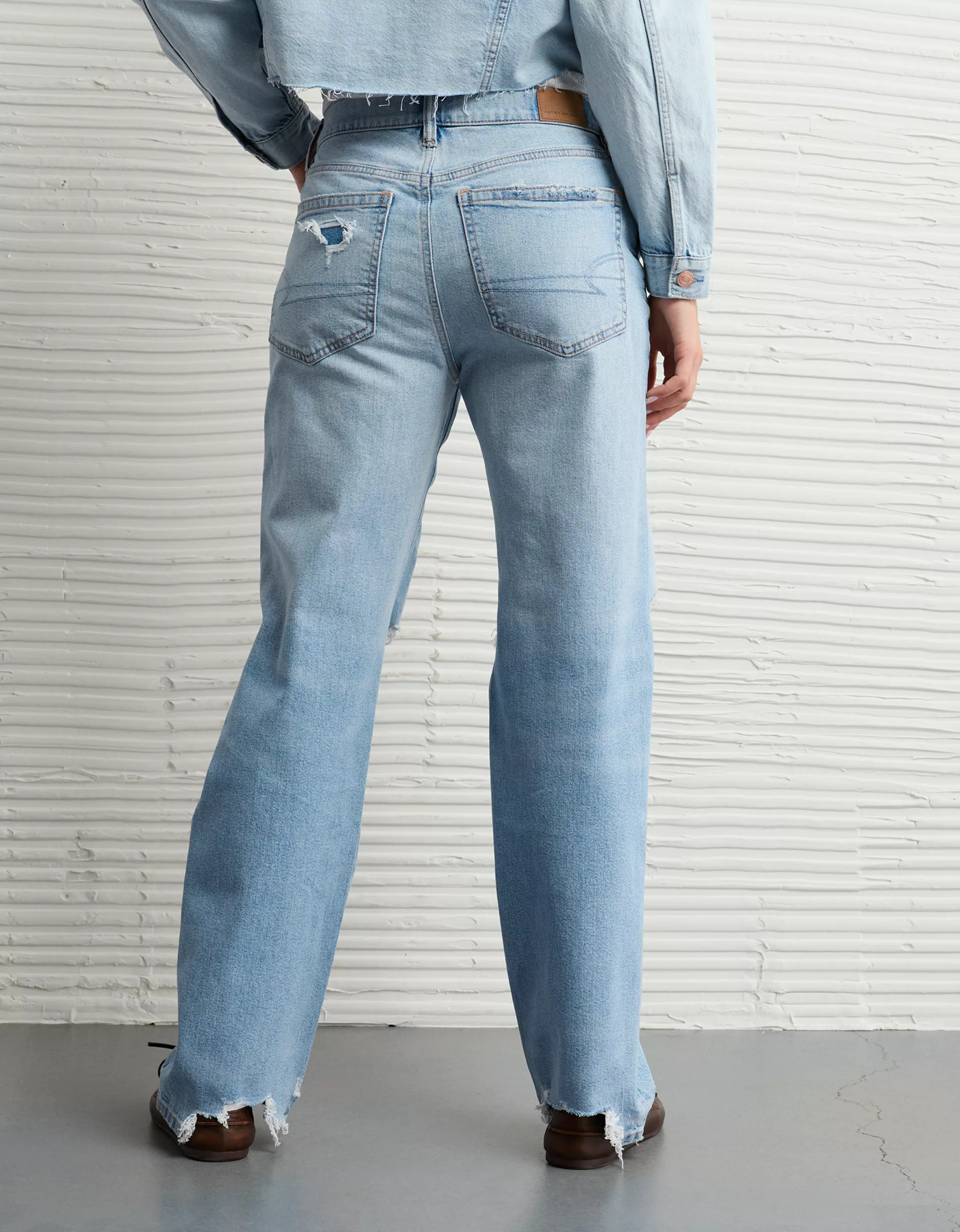 AE Strigid Low-Rise Baggy Straight Jean | American Eagle Outfitters (US & CA)
