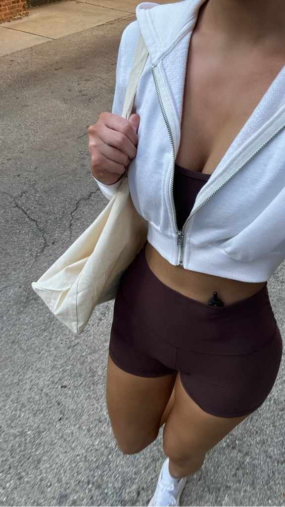 fall coffee run outfit 