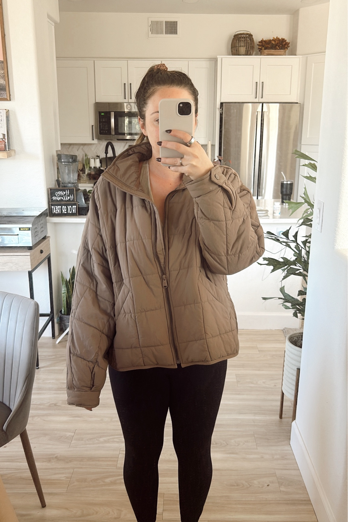 My GO TO jacket staple 
Color: Fossil