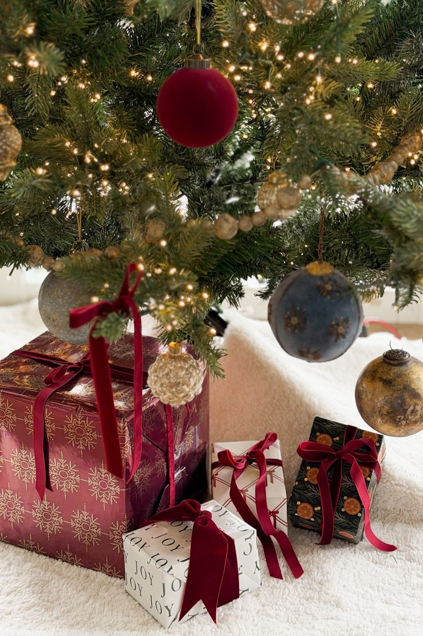 Loving these budget wrapping papers form Target this year! My tree is also 50% off right now!! 

Wrapping paper, gift, wrap, target, threshold, minted, holiday, Christmas, Christmas tree, ornaments, tree skirt, McGee Yanko, studio, McGee, Black, Friday, cyber Monday, gifts for her, gifts for him, Amazon

#LTKHoliday #LTKCyberWeek #LTKGiftGuide