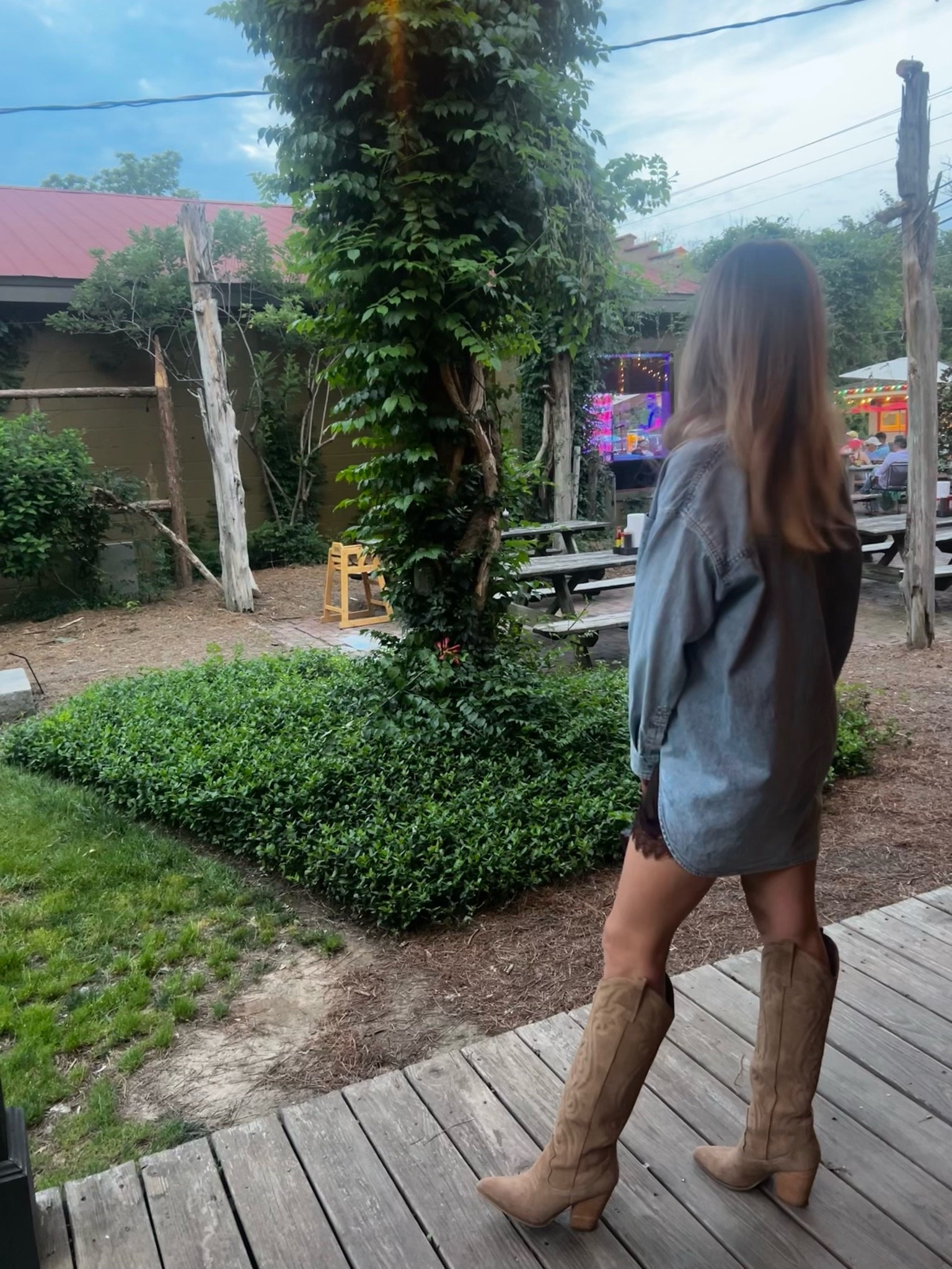 western fit - these exact boots are sold out but linked similar options

#LTKootd #LTKSeasonal