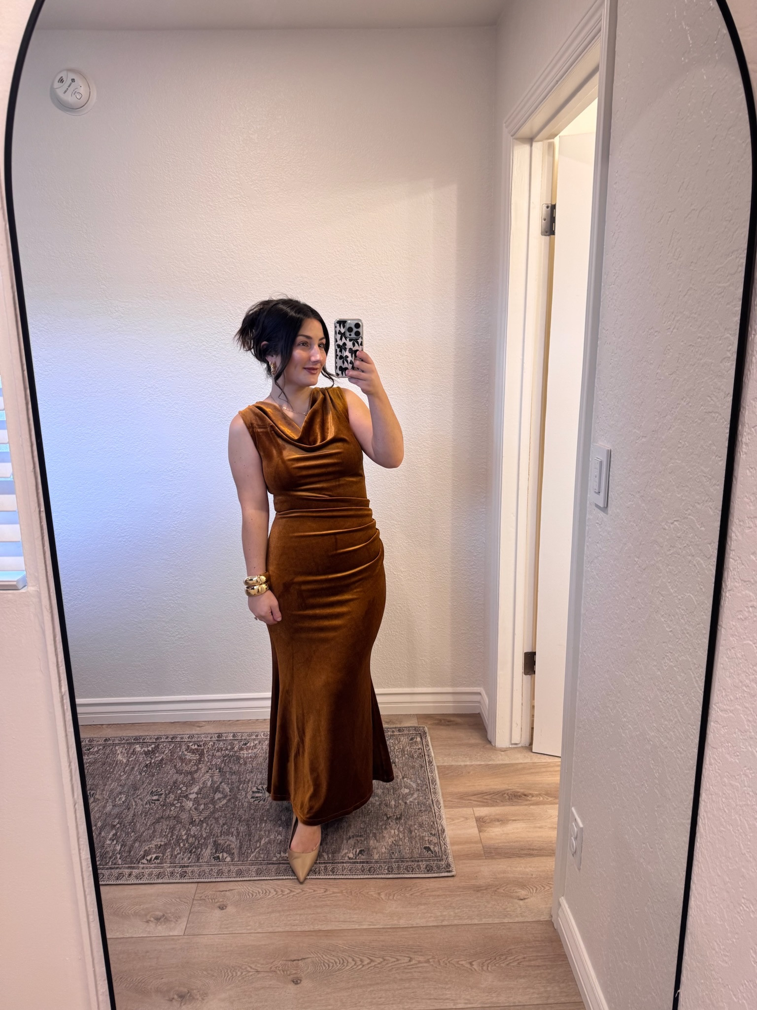 Feeling glamorous in this stunning velvet dress and gold accessories! Perfect for a special occasion, holiday event, or wedding guest dress! 

Dress use code: MIMIWILL
Necklace use code: Mimiltk 

Petite friendly! Size small, 5'0" 140lbs


#LTKSaleAlert #LTKPetite #LTKHoliday