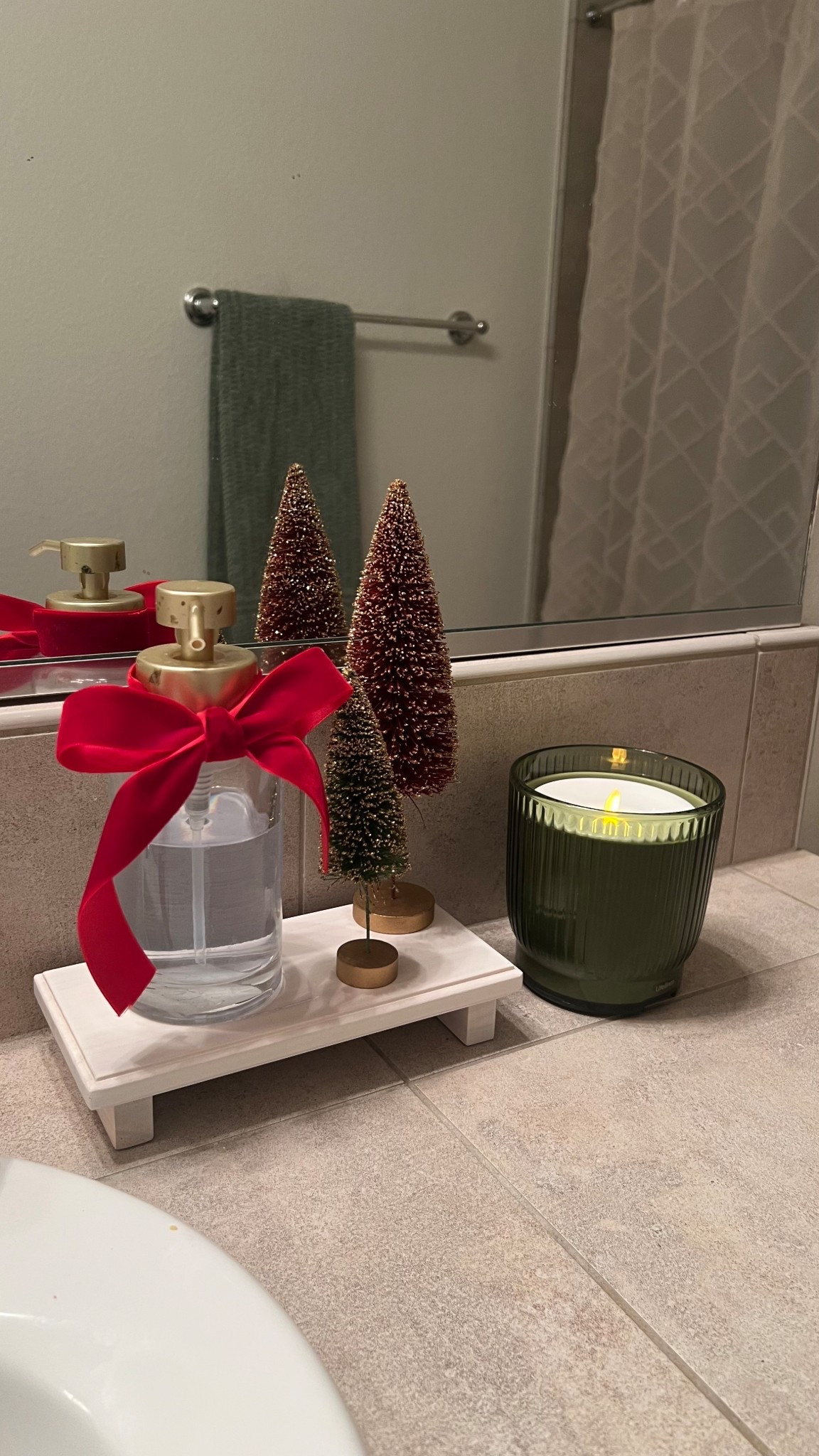 The little things matter 🎄 #homedecor #christmasdecor #holidaydecor

#LTKHoliday #LTKmomlife