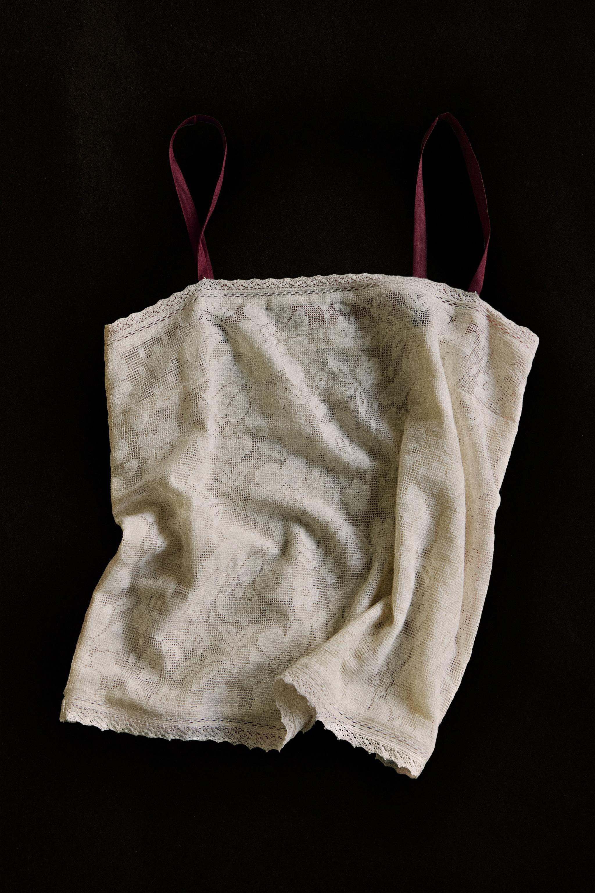 FLORAL LACE COTTON TOP | Zara US