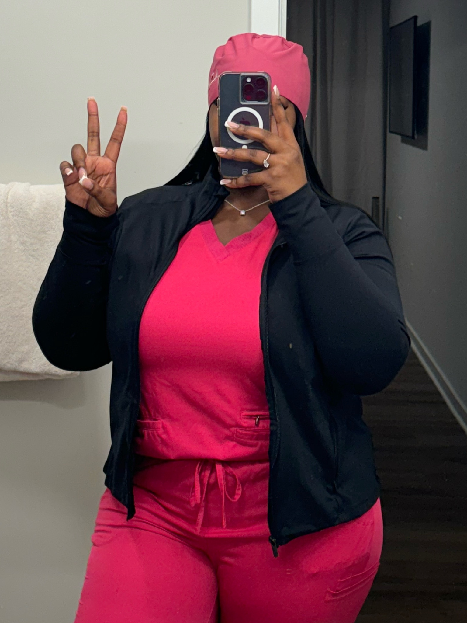 A nurse who’s obsessed with pink >>

#LTKActive #LTKWorkwear