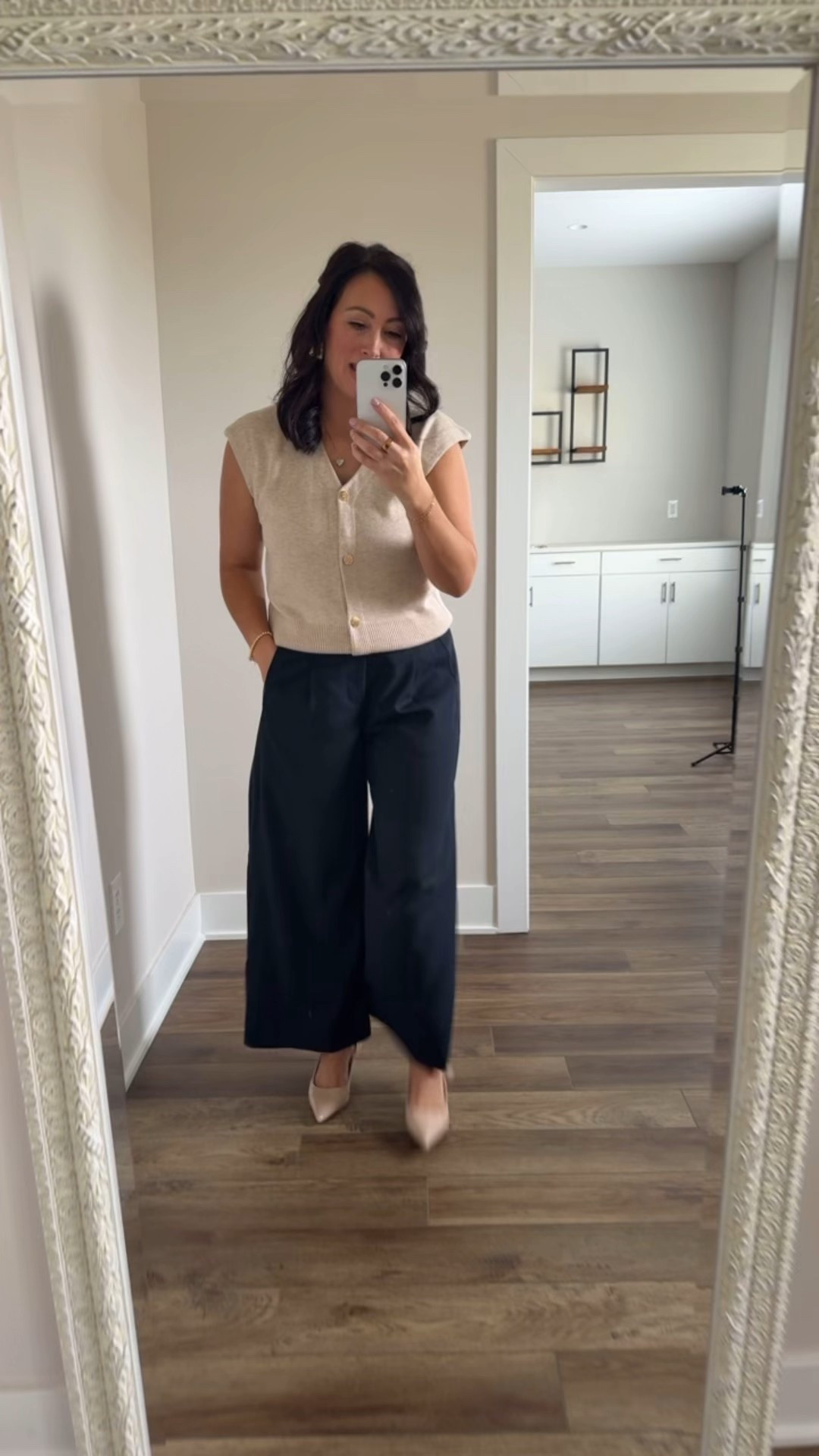 AMAZON FINDS 
• medium vest 
• medium pants 


#LTKMidsize #LTKgrwm #LTKWorkwear