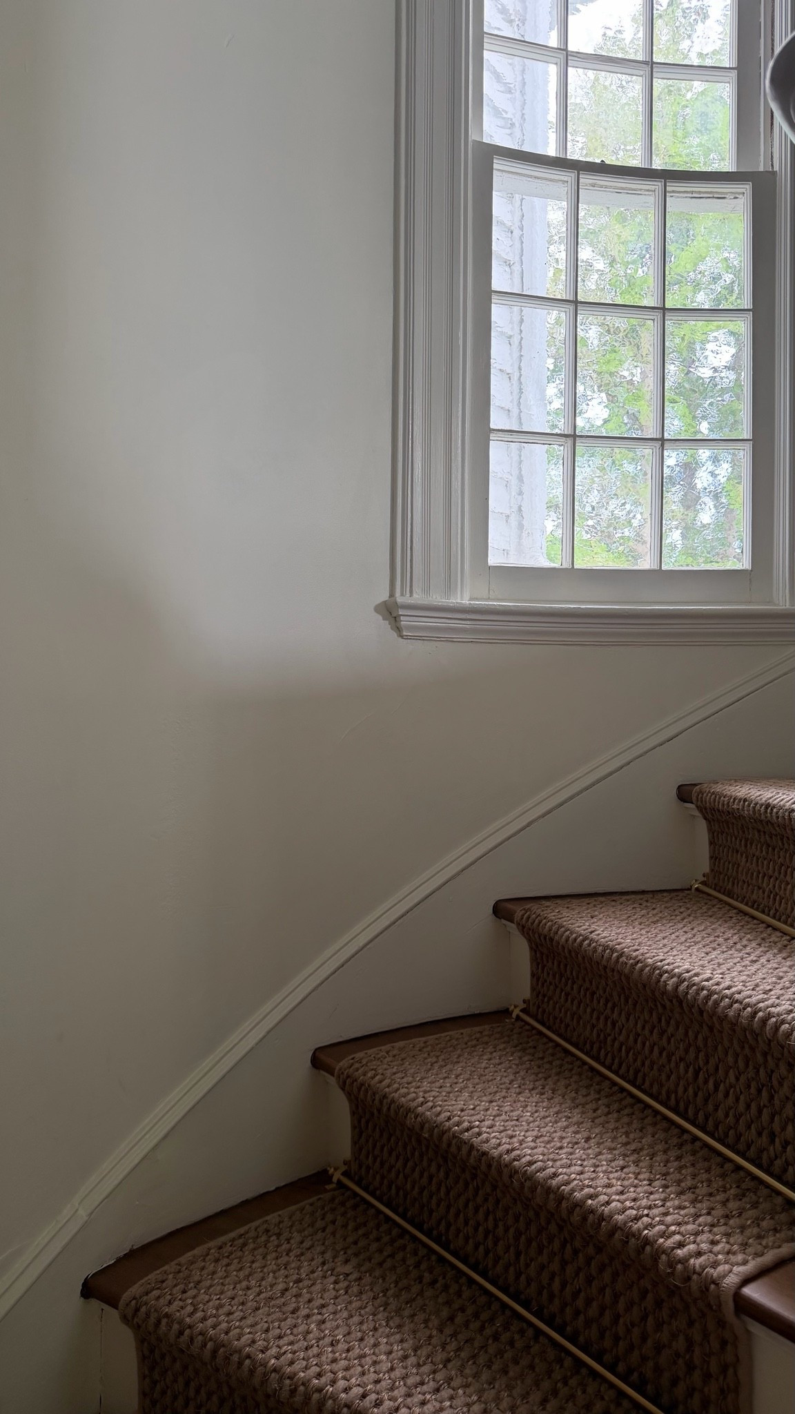 Stair rails & runner details

#LTKHome #LTKmomlife