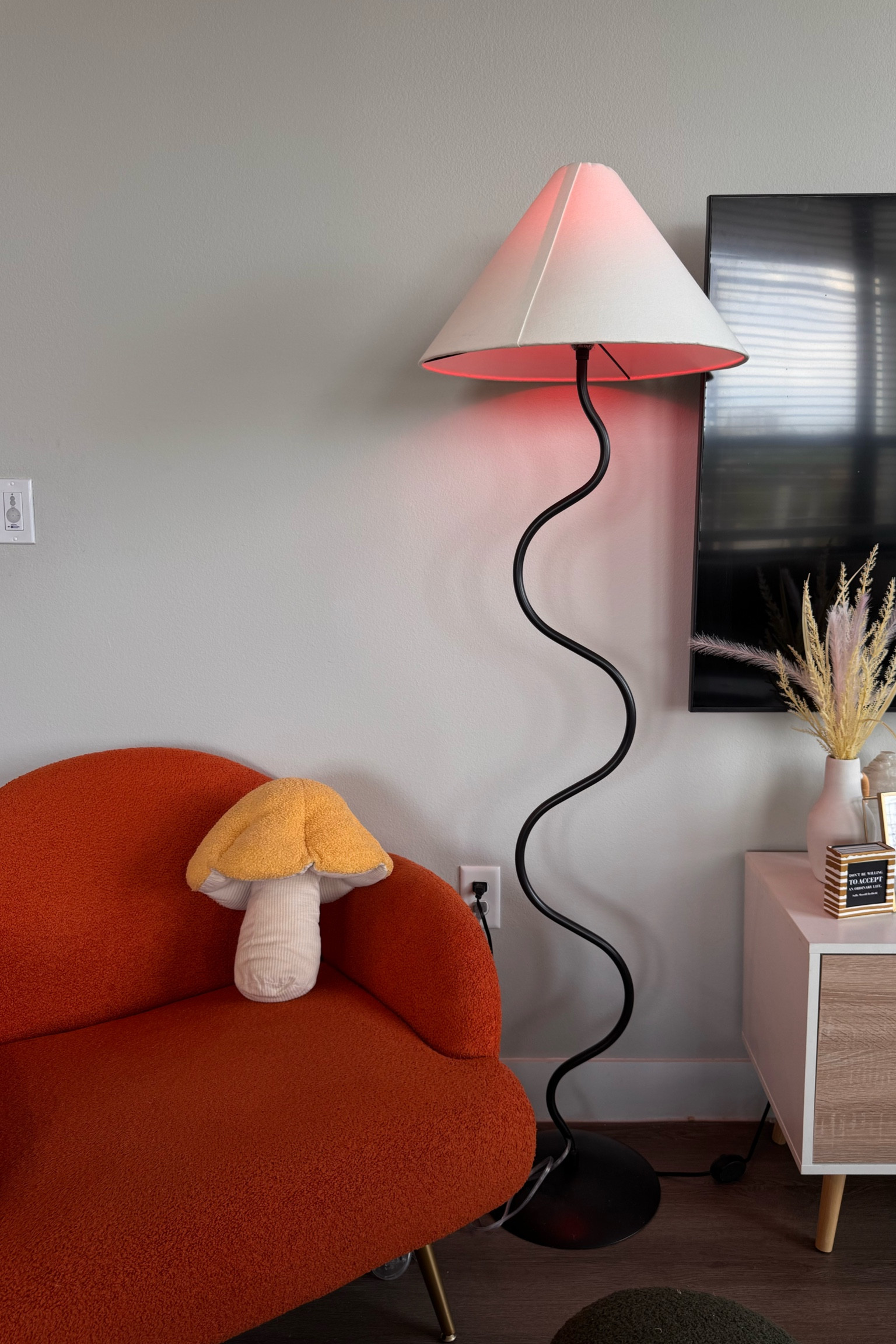 Lamp from West Elm is super cute!✨🩷

#LTKHome #LTKSeasonal #LTKHoliday