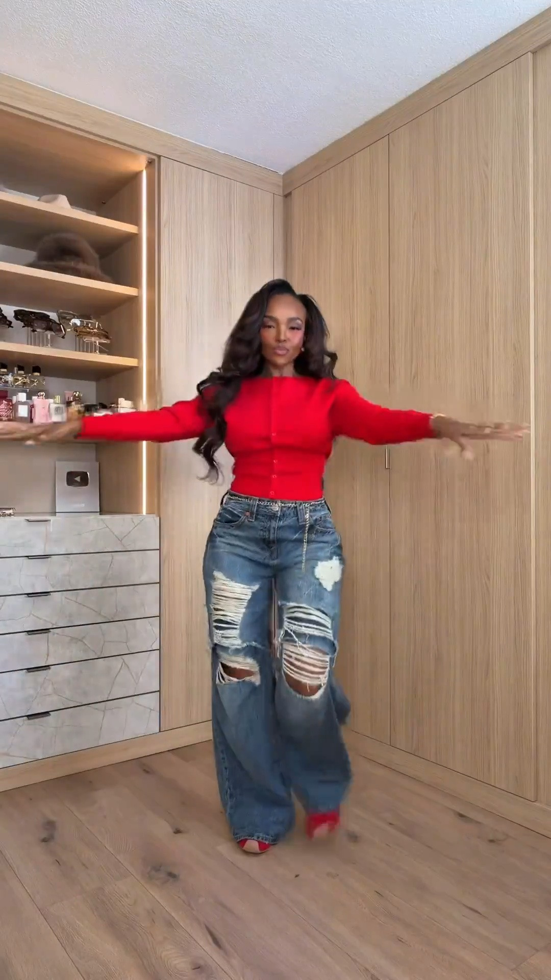Easy fall outfits for the girls who do NOT want to overthink getting dressed. 🍂

This is your reminder that fall style can be simple — start with good denim, add an easy top or layer, mix in richer colors and texture, and you’re done. These are the kinds of pieces that make your closet work harder without making getting dressed feel like a project.

fall outfits women, easy fall outfits, casual fall outfits, autumn outfits, everyday outfit ideas, fall layering ideas, denim outfits women, cardigan outfits, effortless fall style, fall wardrobe basics

Wearing: Size Small/4 | 5’4” | 140 lbs | 34D-27-40

📲 Download the free LTK app & follow @kirasfashionfinds to shop all my daily finds.

#LTKPetite #LTKStyleTip #LTKSeasonal
