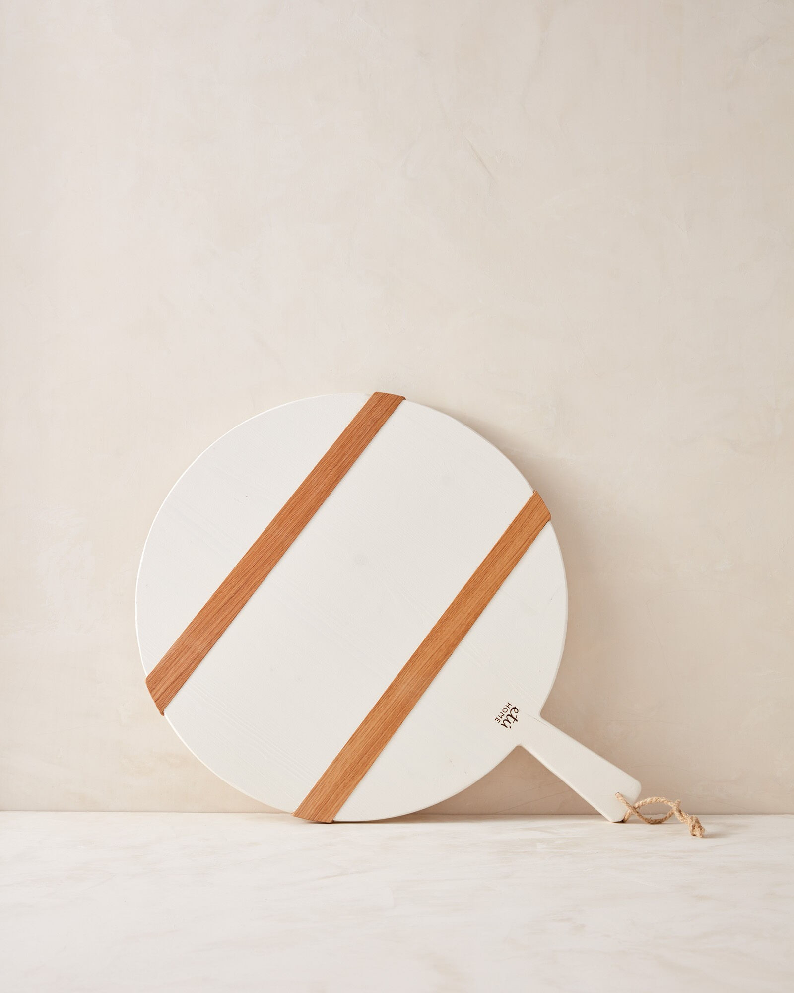 Etú Home White Round Mod Charcuterie Board, Medium | Haven Well Within