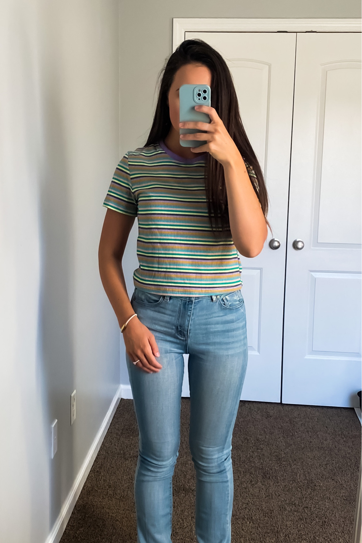 Basic striped tee
Wearing a size large

#LTKSeasonal #LTKU #LTKstyletip