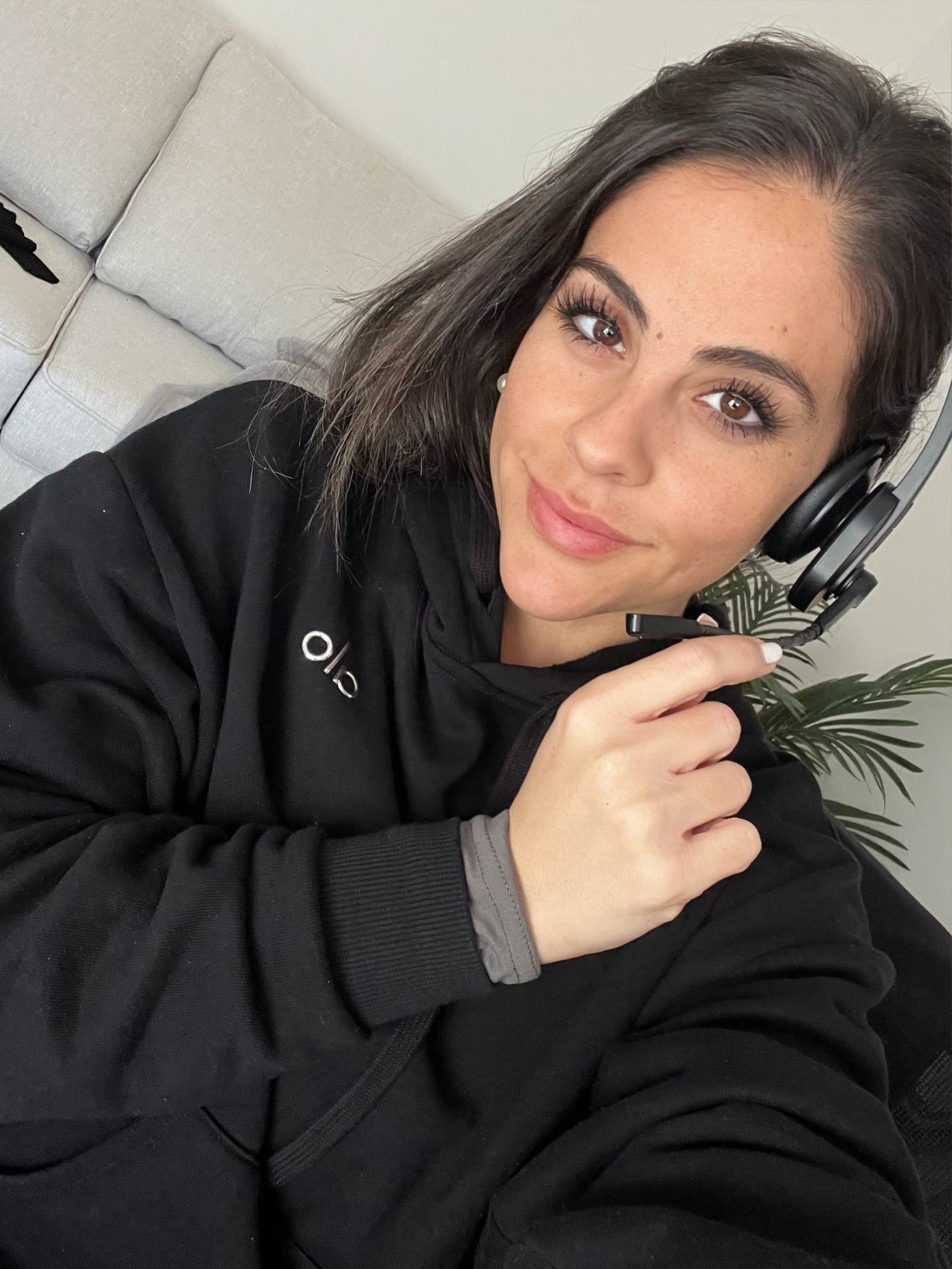 WFH wireless headset 💻 #headsets #workfromhome #wireless #work #tech

#LTKHome #LTKTravel #LTKWorkwear