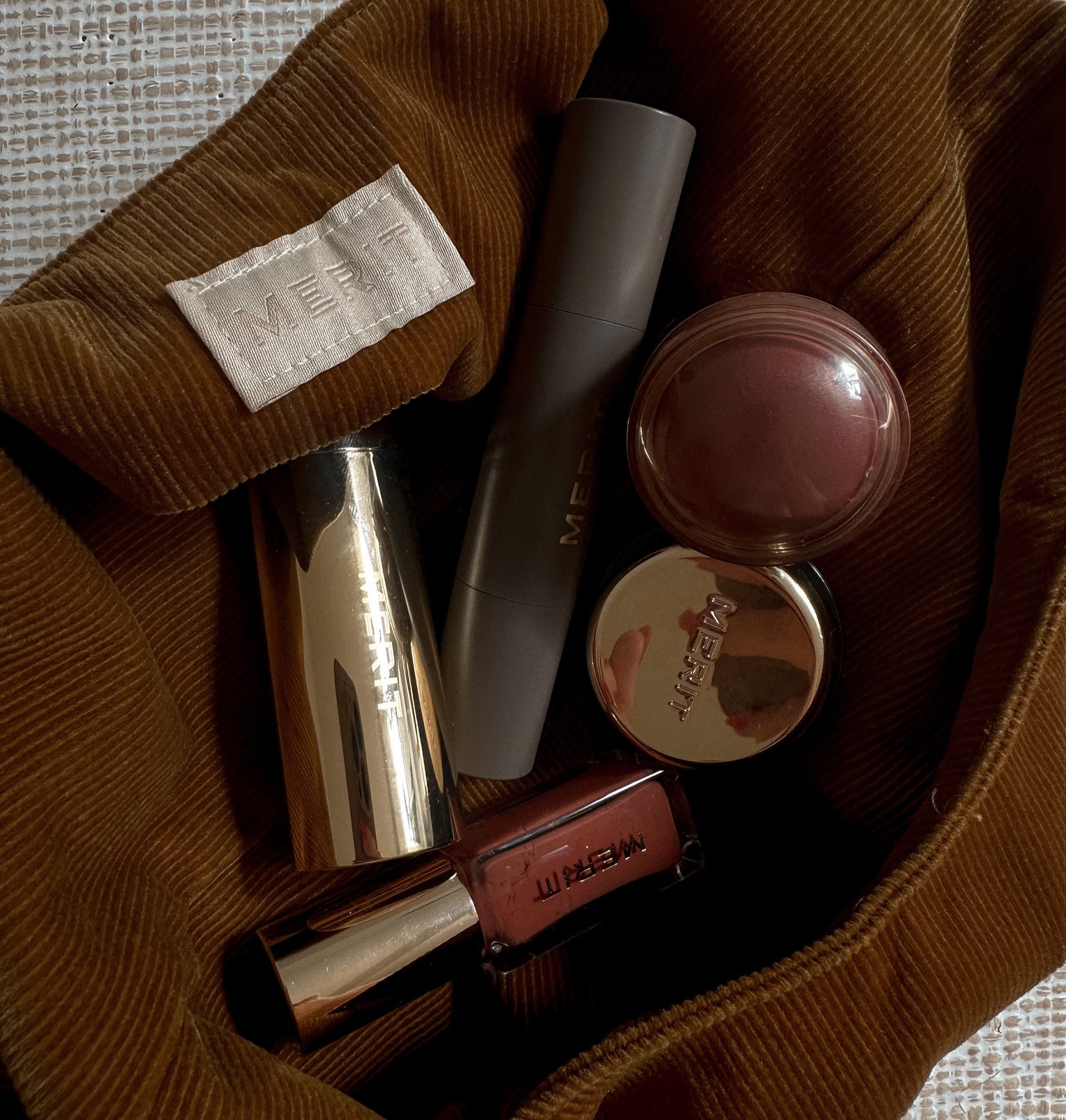 Shop my favorite minimal makeup! Makeup that leaves you looking natural and it’s so easy to apply, you really can’t go wrong. 

#LTKGiftGuide #LTKbeauty