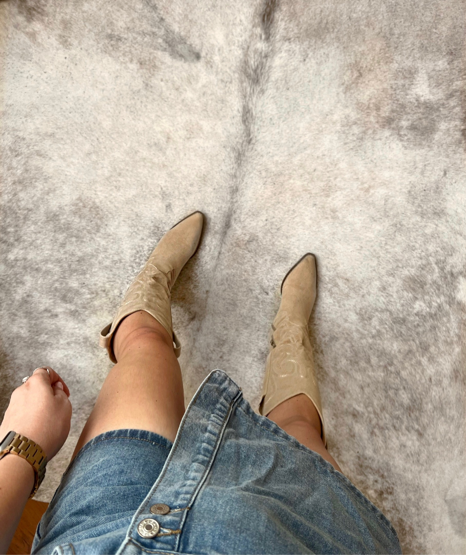 Shoes: TTS 
Skort: size 6 (size up 1) 

#business #businesscasual #corporate #petite#petitechic #businesssttire #office #summerworkwear #workwear #amazon 

#LTKshoecrush #LTKxPrimeDay #LTKworkwear