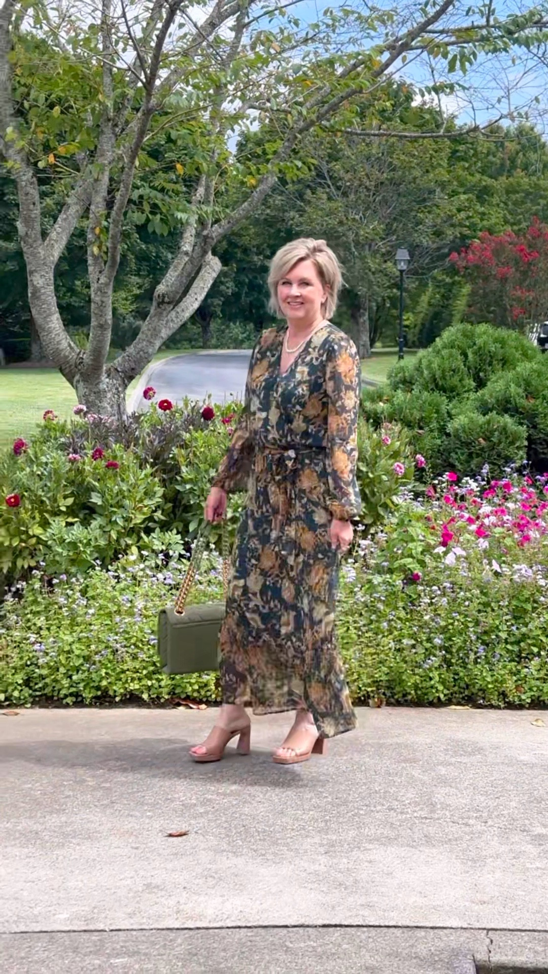 Need a fall wedding guest dress? What about a beautiful dress for an event or a date night? These fall dresses are versatile and can be worn for many occasions. 



#LTKStyleTip #LTKShoeCrush #LTKWedding