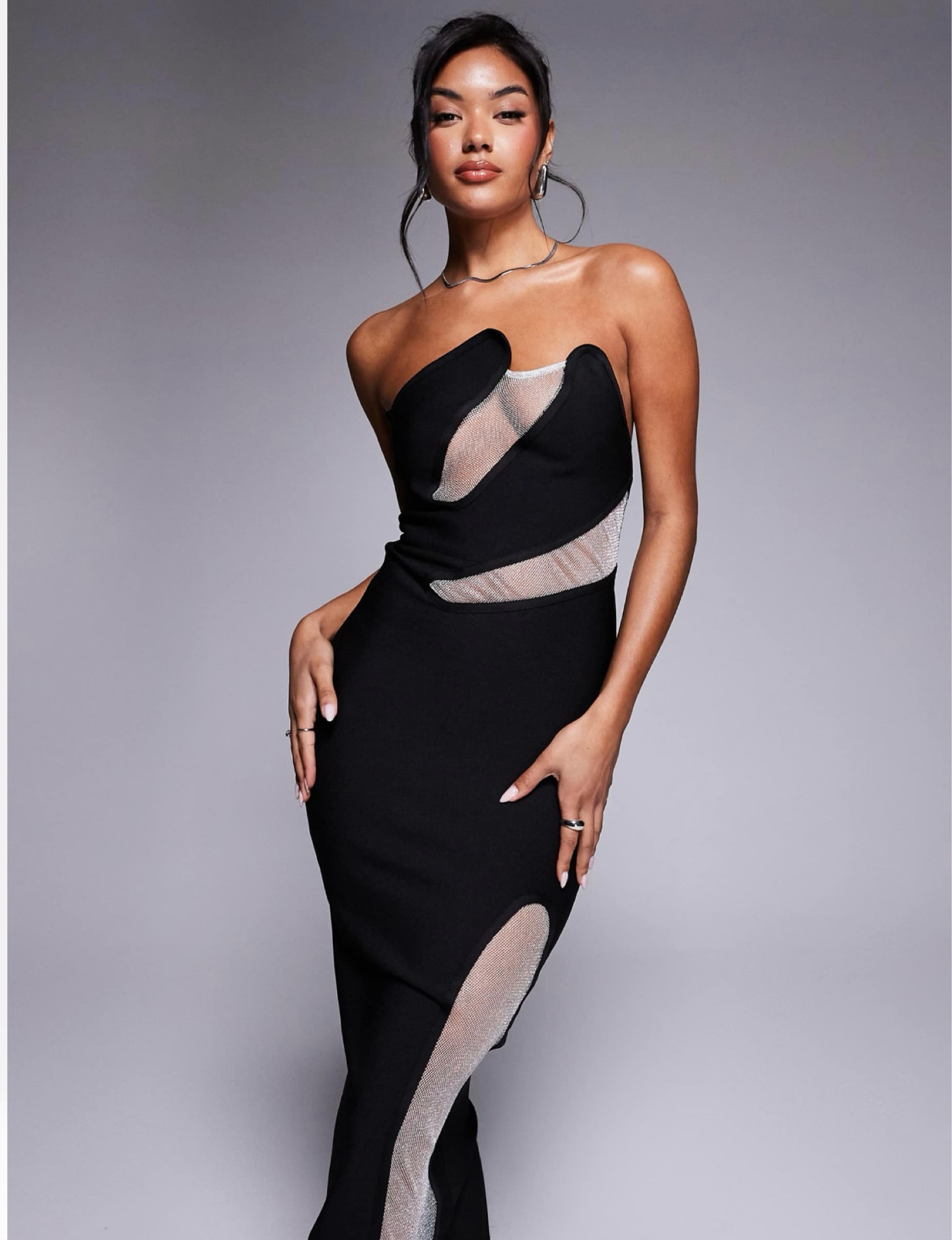 A festive black and white number✨

#LTKuk #LTKeurope #LTKpartywear