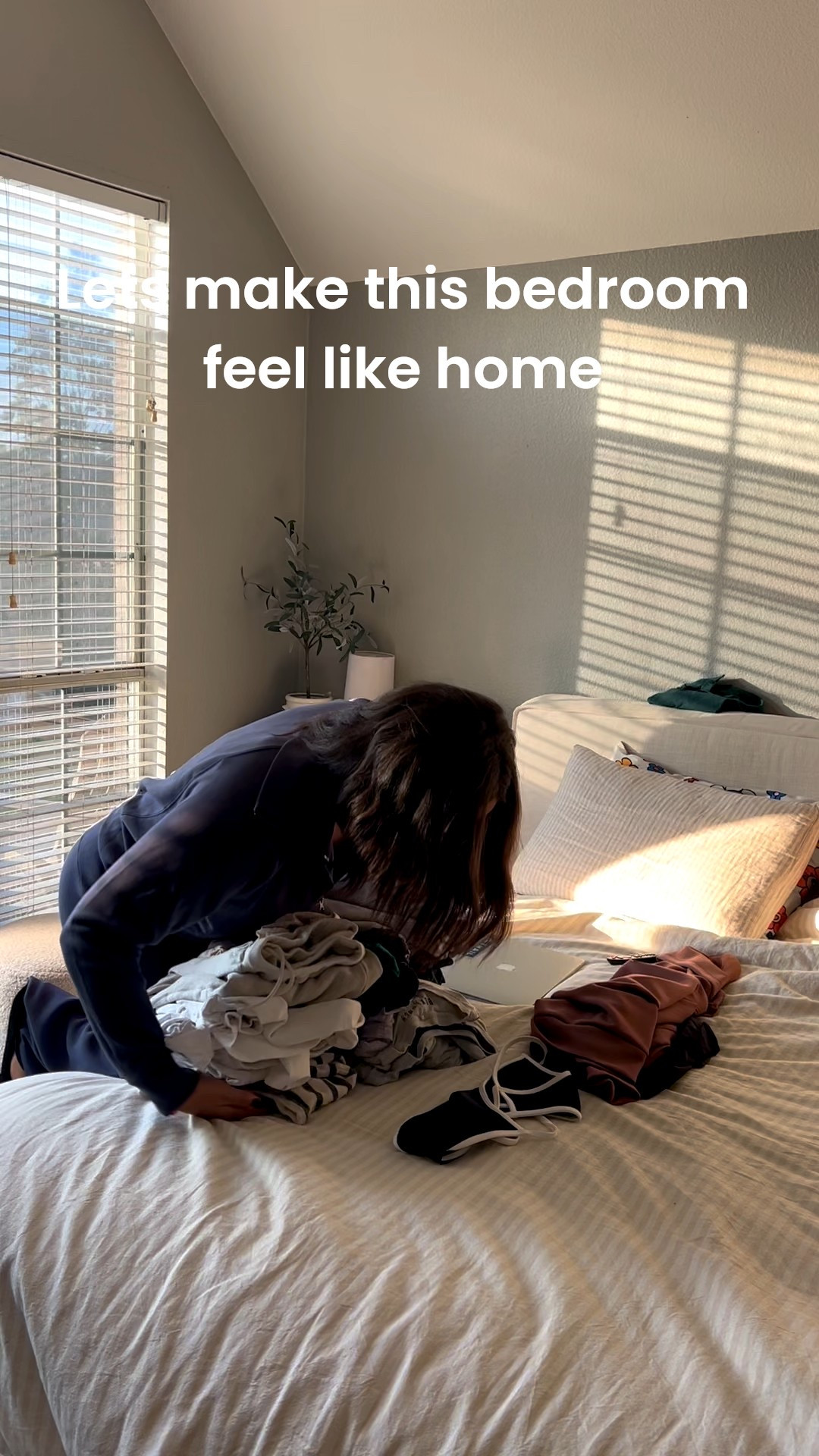 My room is finally complete and I’m obsessed! The Quince bedding is sheer perfection, perfect for fall. This BED! I get so many questions and it’s the ultimate winner because it has a storage drawer that is huge and so helpful!

#LTKHome #LTKSaleAlert