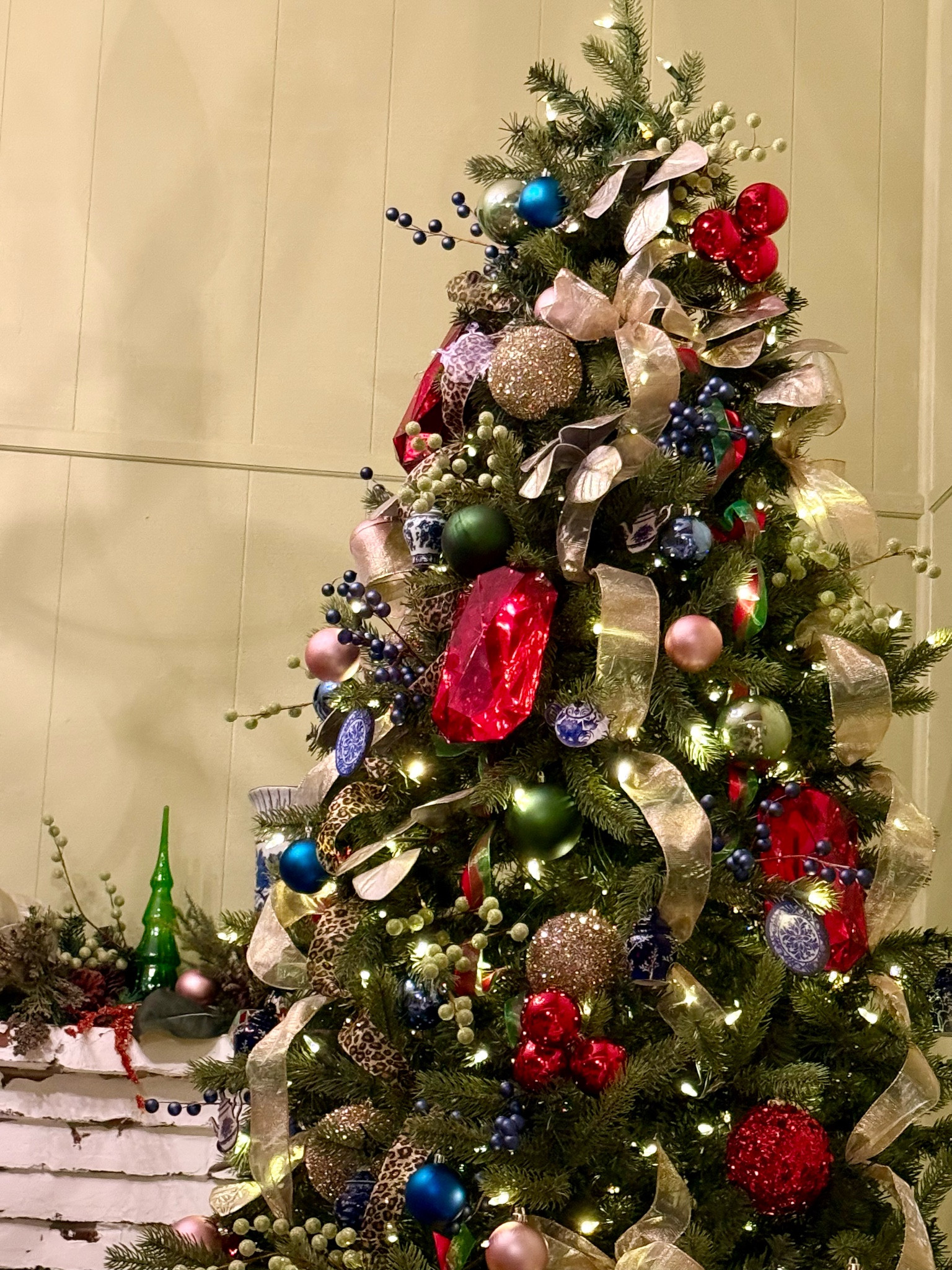 Christmas Tree and Home Decor 

#Amazon #HobbyLobby #Target 

#LTKFindsUnder50 #LTKHome #LTKHoliday