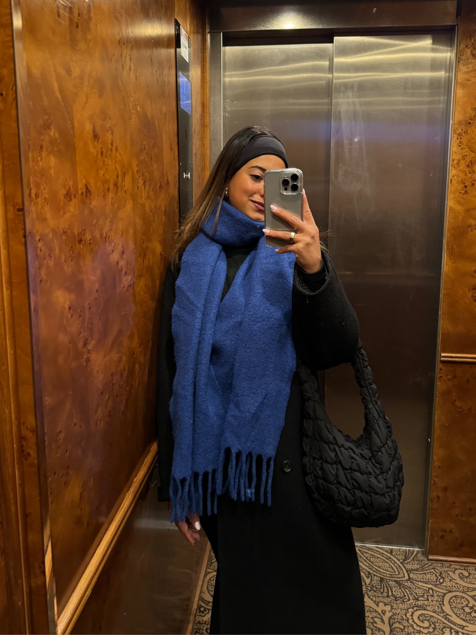 Winter outfit inspiration! Loving a pop of blue with this scarf 🤍

#LTKSeasonal #LTKstyletip #LTKfindsunder50