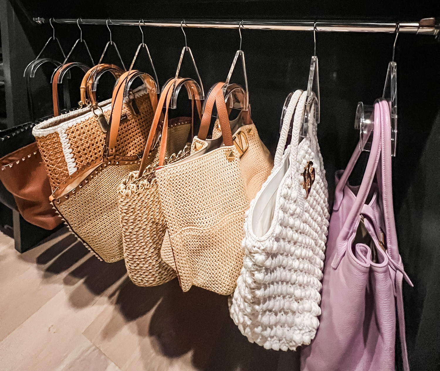 If you were lucky enough to find any purses under your tree yesterday, try organizing them with these purse hangers. We love how sleek the clear acrylic hangers look and it's the perfect way to make sure your purses hold their shape. Plus, you've always got eyes on them so you can easily grab the right bag for the right outfit! 

 