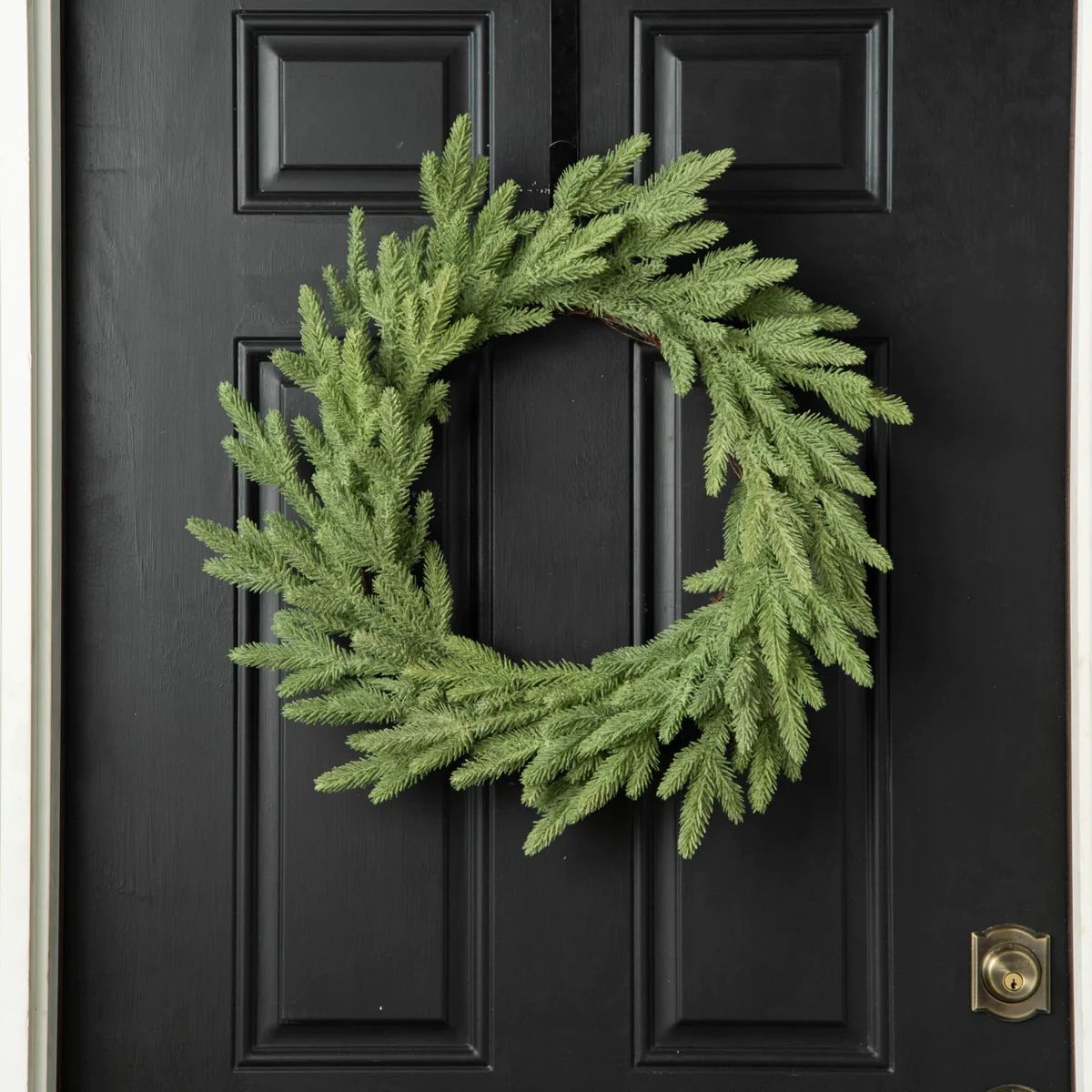 Evergreen Douglass Fir Tree Christmas Front Door Winter Wreath | Darby Creek Trading