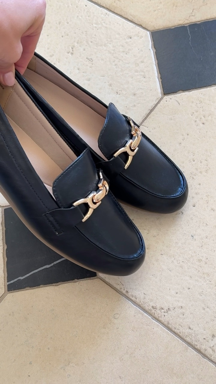 Super comfy, budget friendly loafers— from a new-to-me company, @Fitory … they come in lots of colors and are under $50!

#LTKSeasonal #LTKgrwm