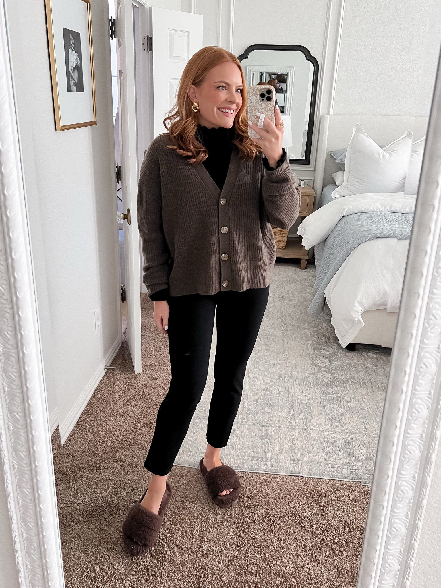 Quince is doing daily drops for Black Friday and this cardigan is on sale! Their cashmere is my favorite because it can be casual or it can be dressed up!

#LTKHoliday #LTKWorkwear #LTKCyberWeek