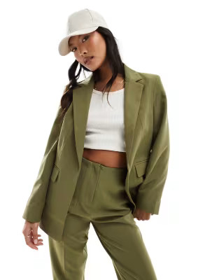 Miss Selfridge Petite blazer in olive | ASOS (Global)
