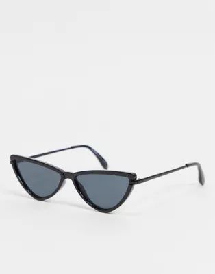 Pull&Bear cat eye angled sunglasses in black | ASOS (Global)