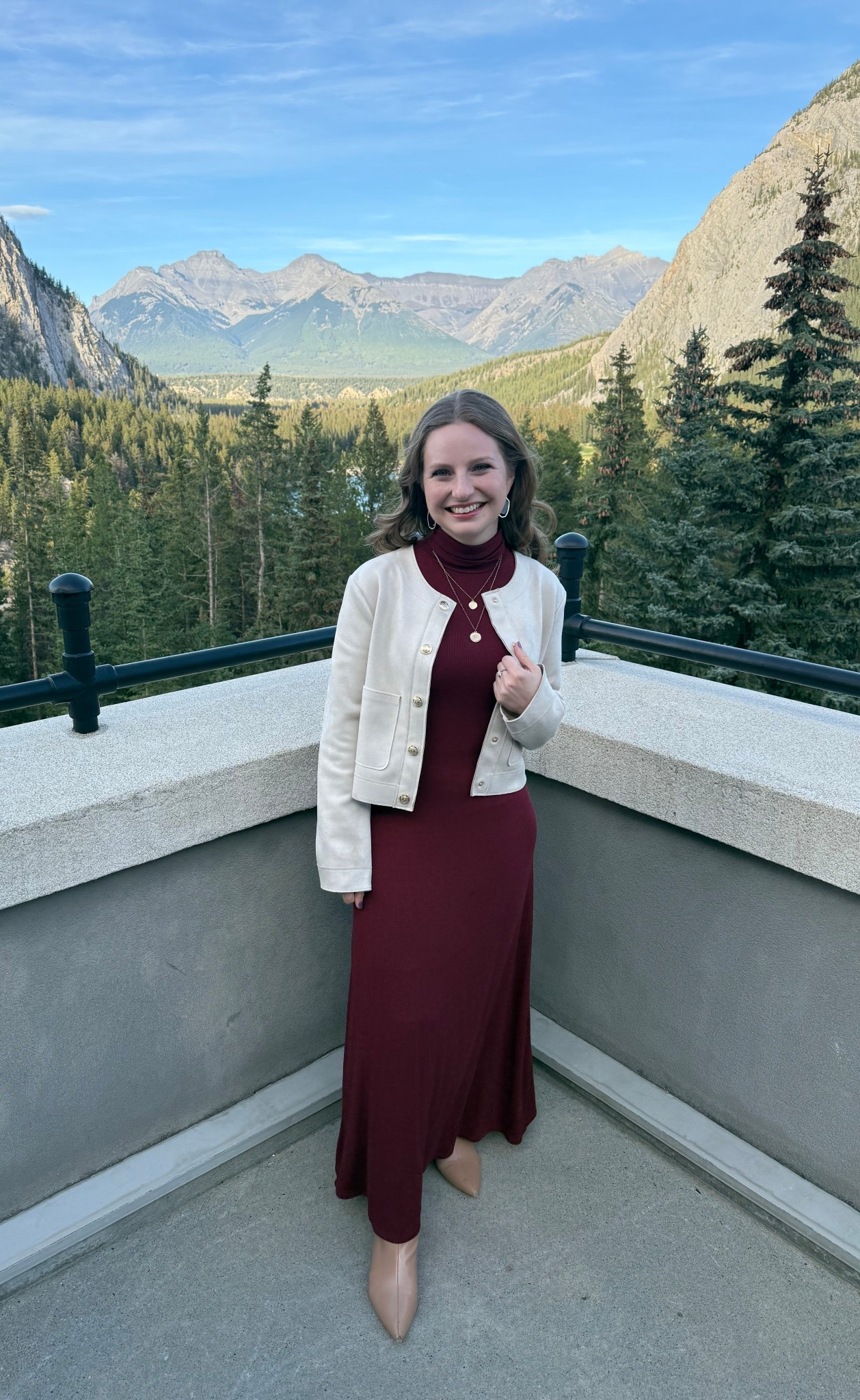 Outfit for day 2 in Canada! Knit maxi dress, suede collarless jacket, kitten heel boots