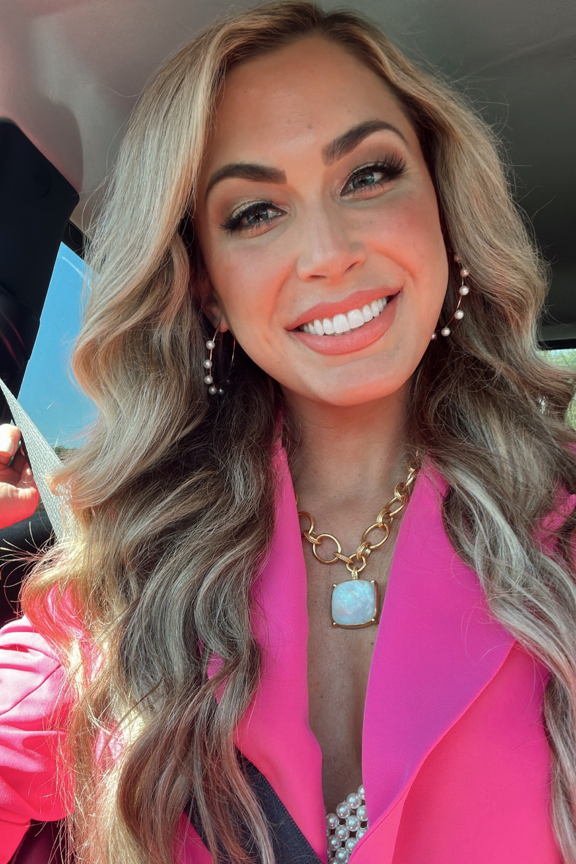 These clip in real hair extensions from Amazon are a HIT! Again, I’m wearing a few from the 18inch and 22’ inch sets. Wearing the color walnut ash brown. 

They are a fraction of the price of any real hair clip-ins and the best ones I’ve ever found! 

Amazon finds, Amazon beauty, clip ins, hair extensions 

#LTKFindsUnder100 #LTKBeauty