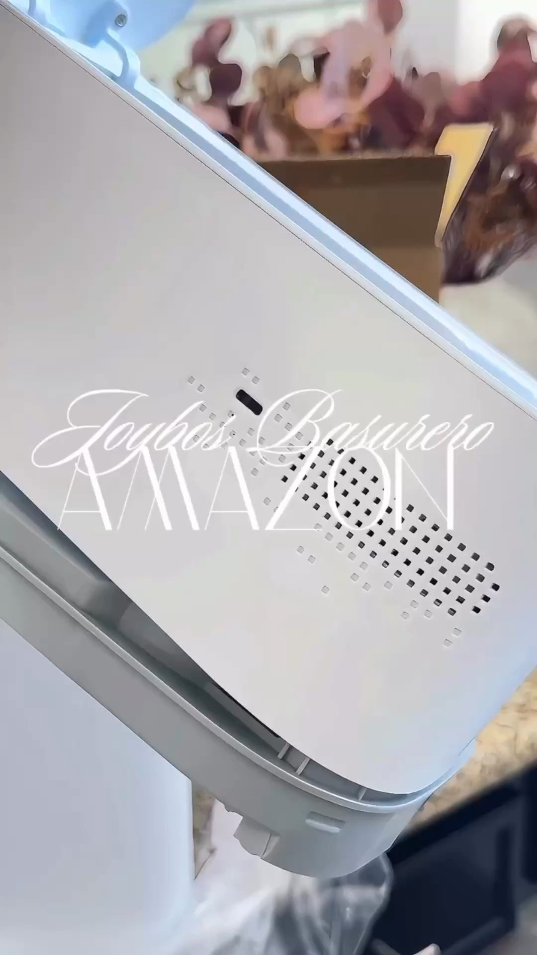 ✨ EL BASURERO MÁS PRÁCTICO Y ELEGANTE QUE HE TENIDO ✨
Si te encanta mantener tu hogar limpio, organizado y con un toque estético… este descubrimiento de Amazon te va a fascinar.

Probé el JOYBOS Basurero de baño con tapa y sensor de movimiento y déjame decirte que cambió por completo la forma en que mantengo mis espacios más higiénicos y libres de olores. Su diseño es delgado, minimalista y perfecto para cualquier rincón.

#LTKGiftGuide #LTKmomlife #LTKHome