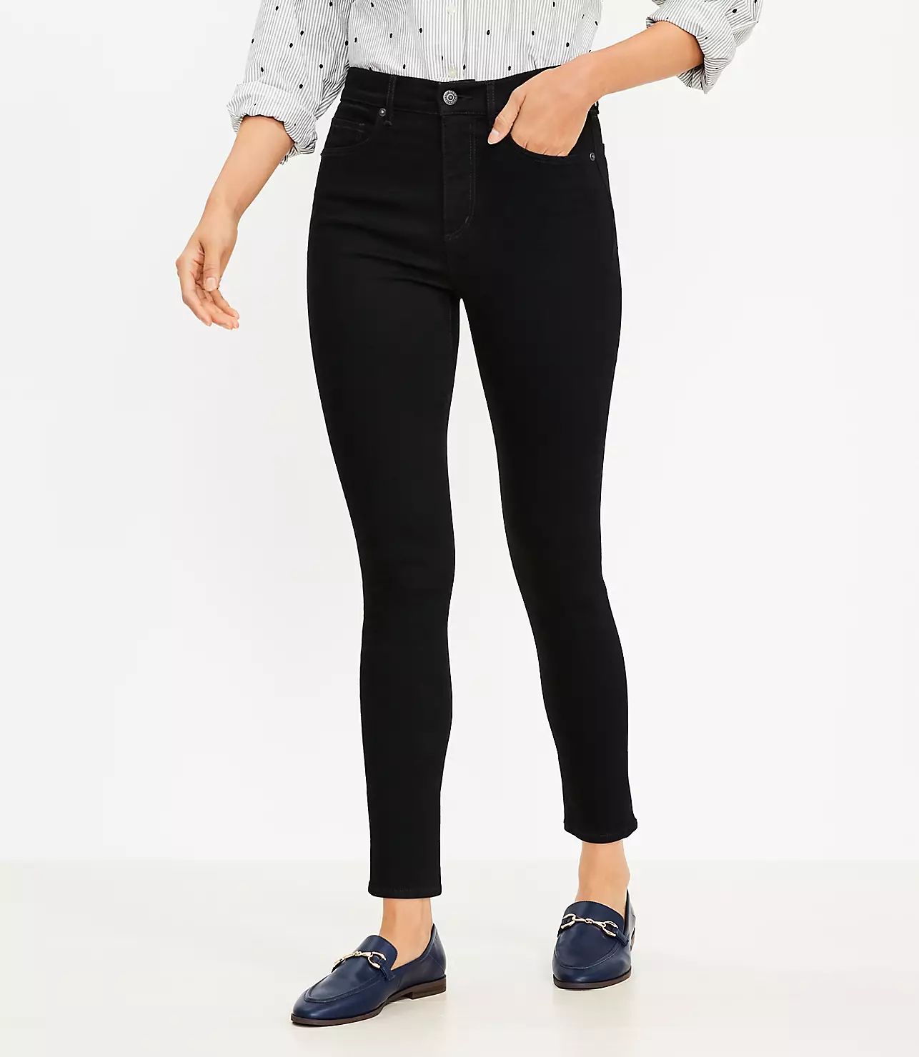 Petite High Rise Skinny Jeans in Black | LOFT