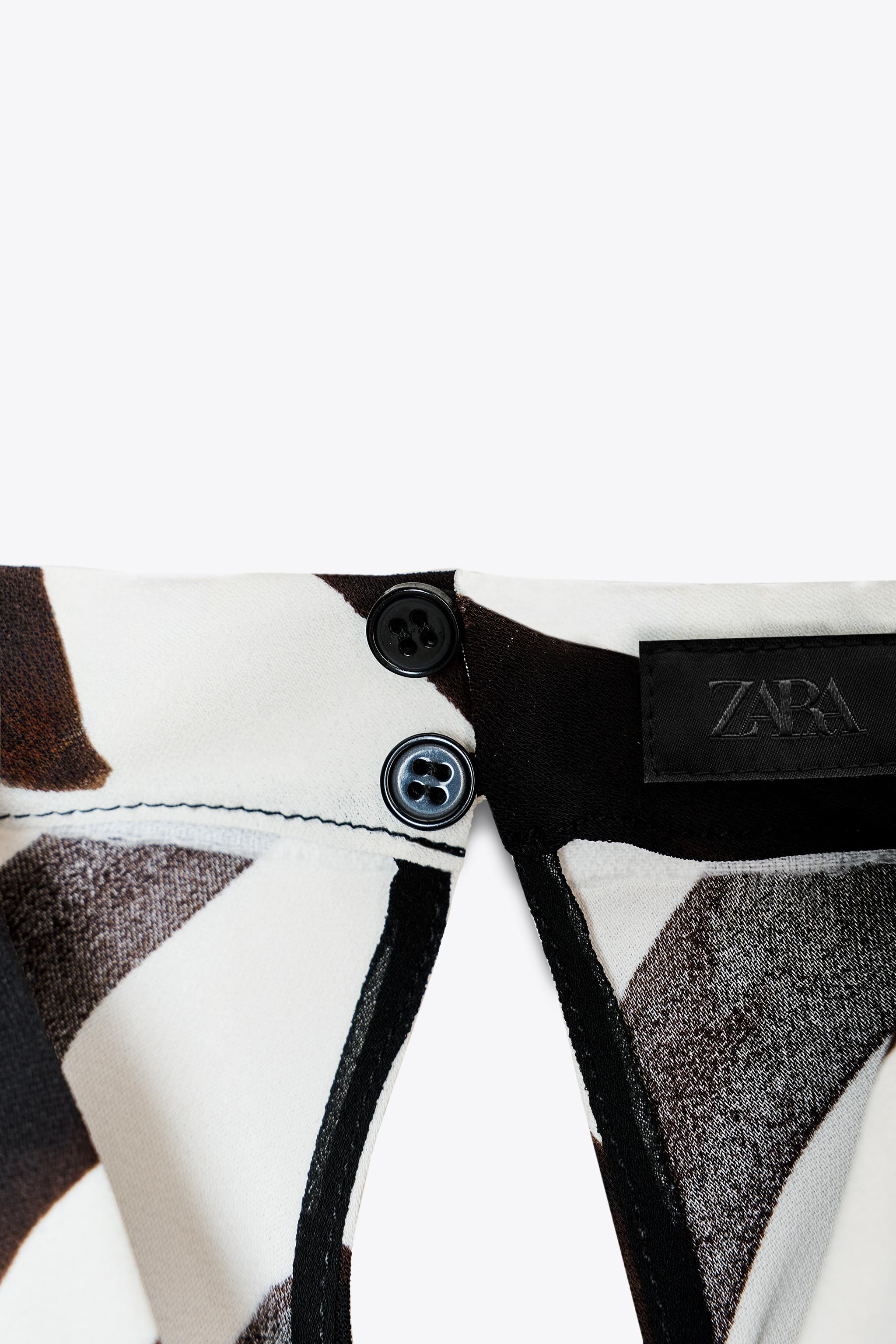 ZW COLLECTION ANIMAL PRINT HALTER TOP | Zara US