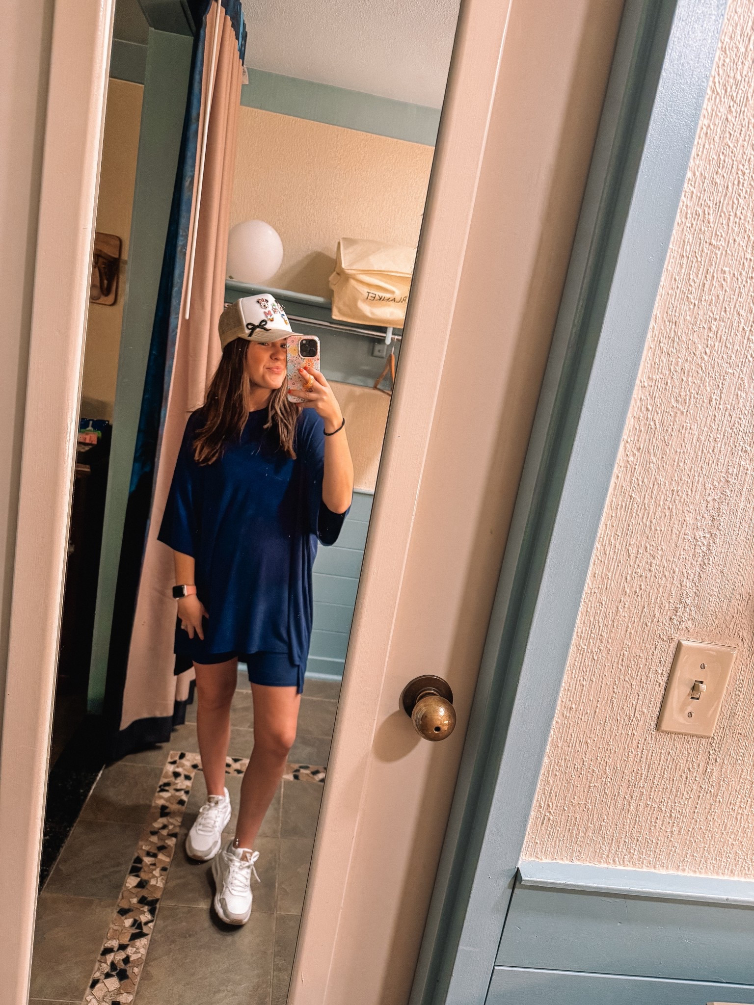 Hollywood Studios OOTD ❤️

#LTKFindsUnder50 #LTKTravel #LTKPetite