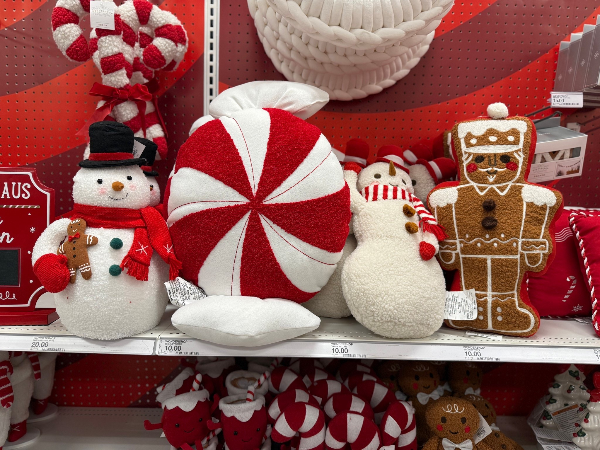 Christmas throw pillows

#LTKHoliday #LTKSeasonal #LTKHome