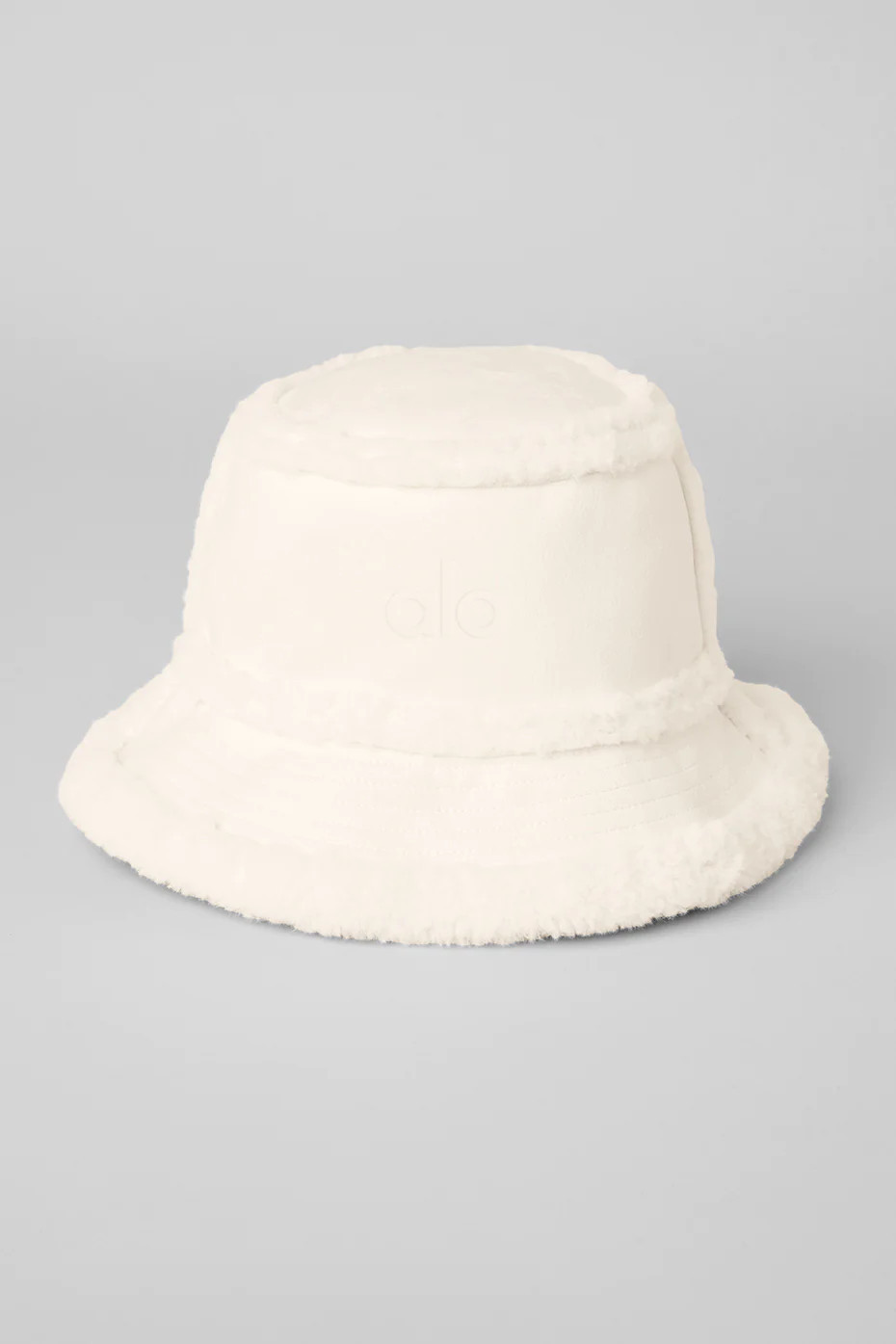 ALO | Winterfun Bucket Hat Jacket in Ivory White, Size: Medium/Large | Alo Yoga (US)