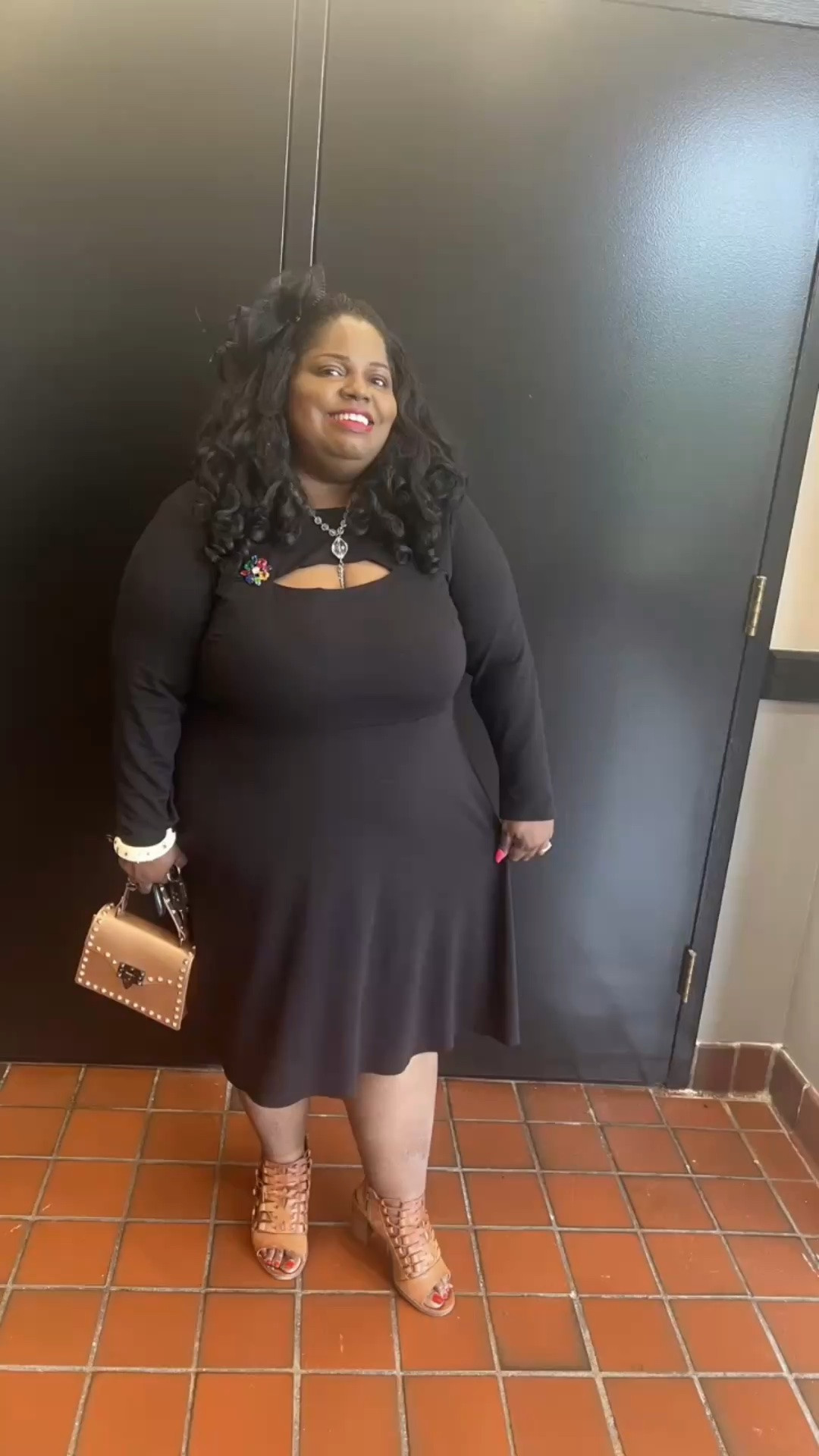 GRWM! 💕💋☕✨ I’m heading out to a charitable royal tea party themed luncheon, and you already know the outfit had to be 100% thrifted! There is nothing like finding a secondhand piece that looks like a million bucks.
Now for the best part: the accessories. Take a look at which vintage earrings and statement brooch I selected to tie the whole look together! Swing by the link to shop similar royal-tea-inspired styles and curated vintage vibes!
#LTKstyletip #ThriftedFashion #VintageJewelry #GRWM #CurvyGirl #curvyclosetwithjen

#LTKPlusSize #LTKgrwm #LTKOver40