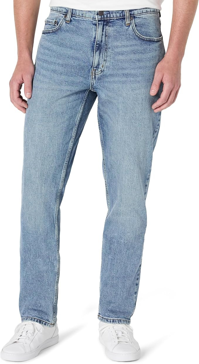 Amazon Essentials Men's Low Stretch Athletic Fit Jean | Amazon (US)