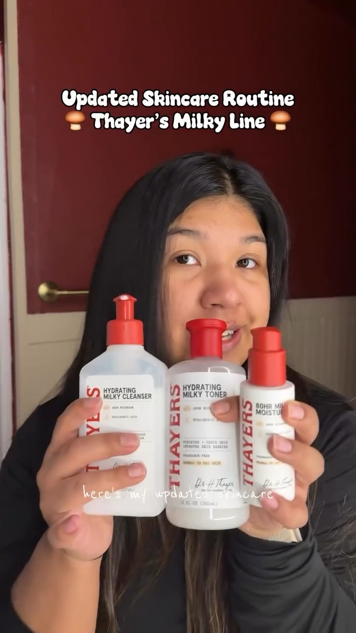 Thayer’s Milky Line with Snow Mushroom has been treating my skin so well! 🤍🍄‍🟫 

Adding Differins Adapalene has my skin purging, but I’m trusting the process!

When using retinols you need to have SPF on board, so I went with Naturiums Dewy-Glow Moisturizer with SPF 50! ☀️🧴

So far loving these my new skin care routine! 

@thayers @differin @naturium #skincareroutine #skincareproducts #brownskingirl #thayers #latinacontentcreator